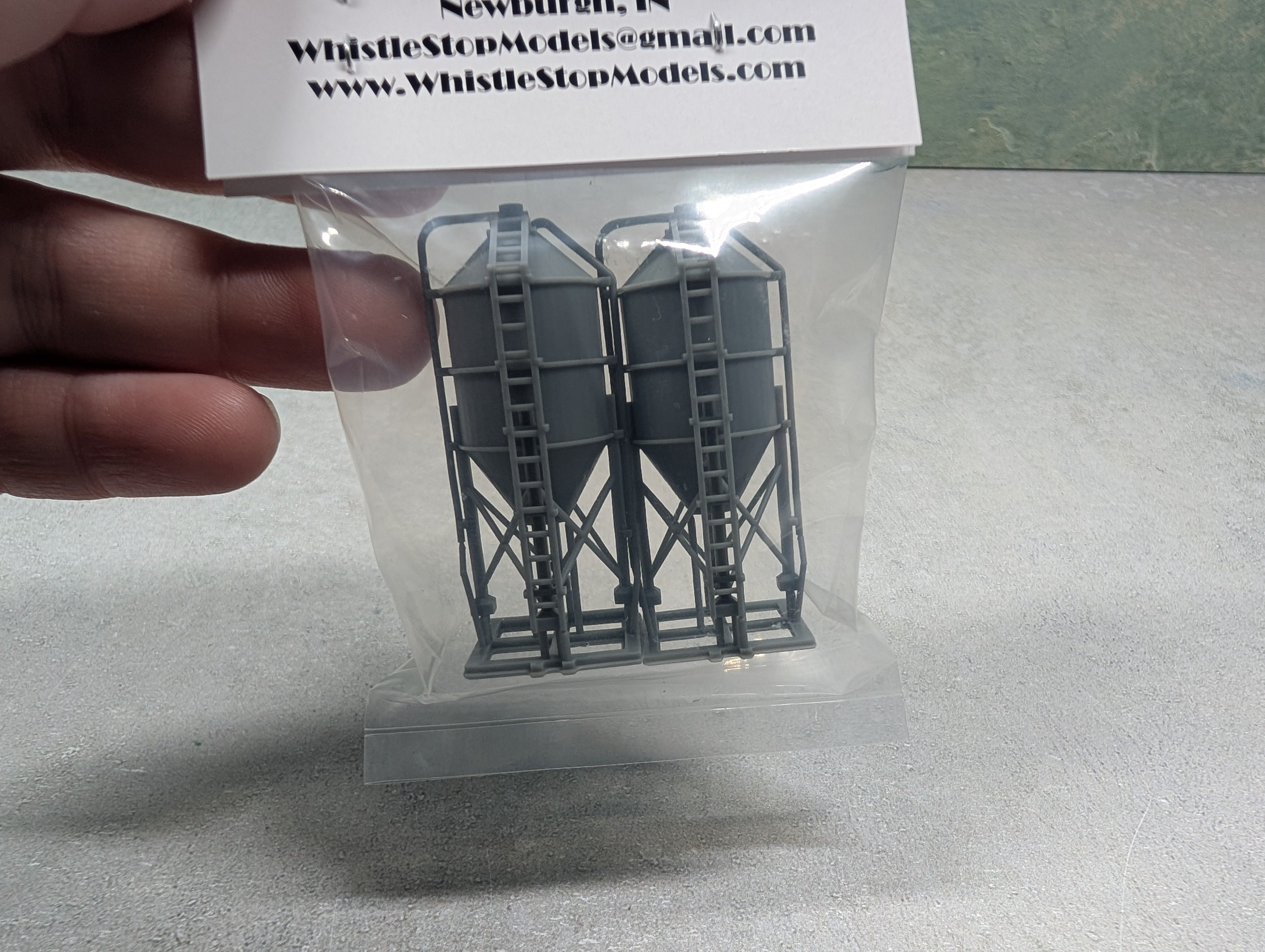 Whistle Stop Models N8002 N Scale Pair of Feed Bins, Resin 3D Printed, Highly Detailed
