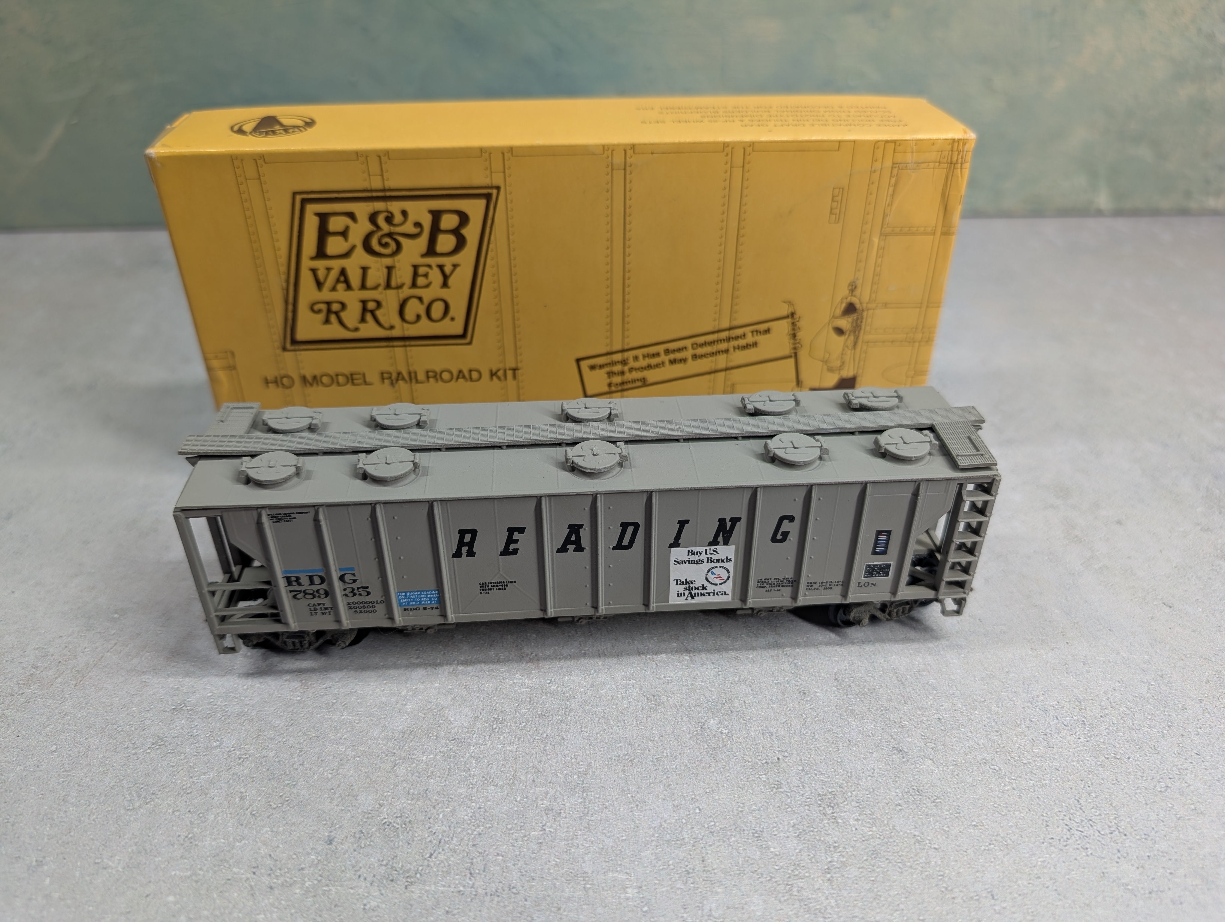 USED E&B VALLEY HO Scale PS-2 Covered Hopper, Robins Rails/Bev-Bel Reading RDG #78935