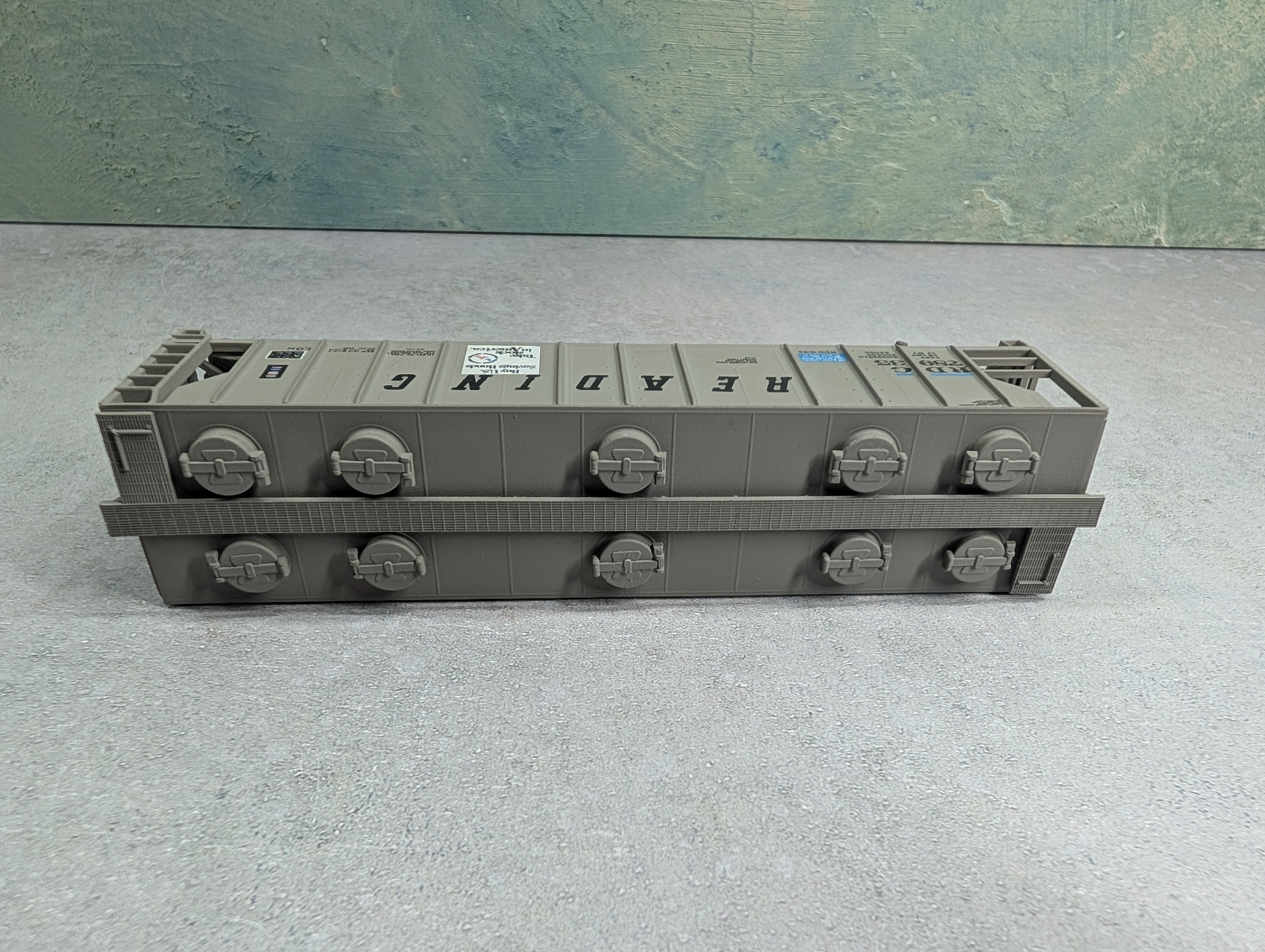 USED E&B VALLEY HO Scale PS-2 Covered Hopper, Robins Rails/Bev-Bel Reading RDG #78935