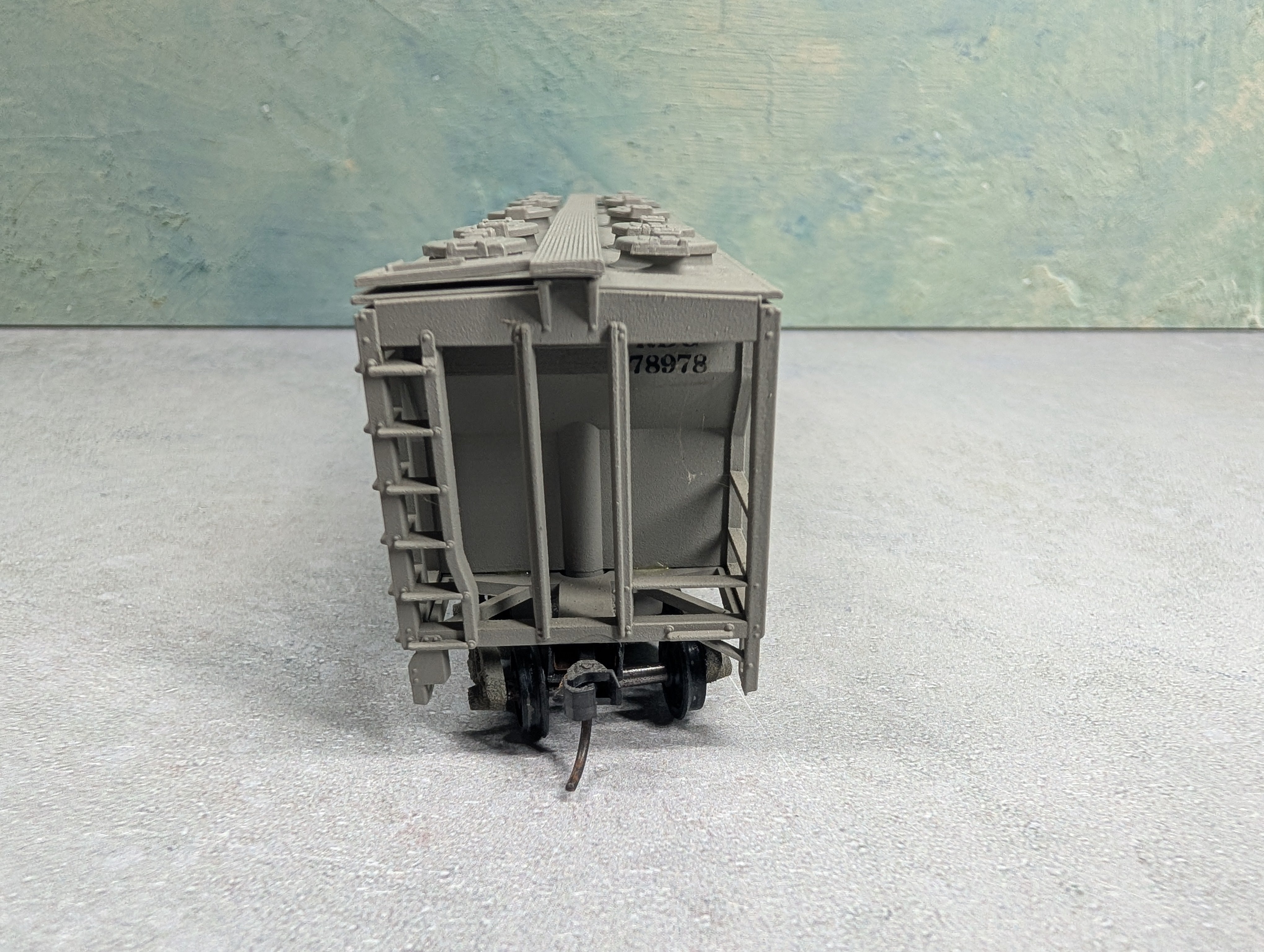 USED E&B VALLEY HO Scale PS-2 Covered Hopper, Robins Rails/Bev-Bel Reading RDG #78978