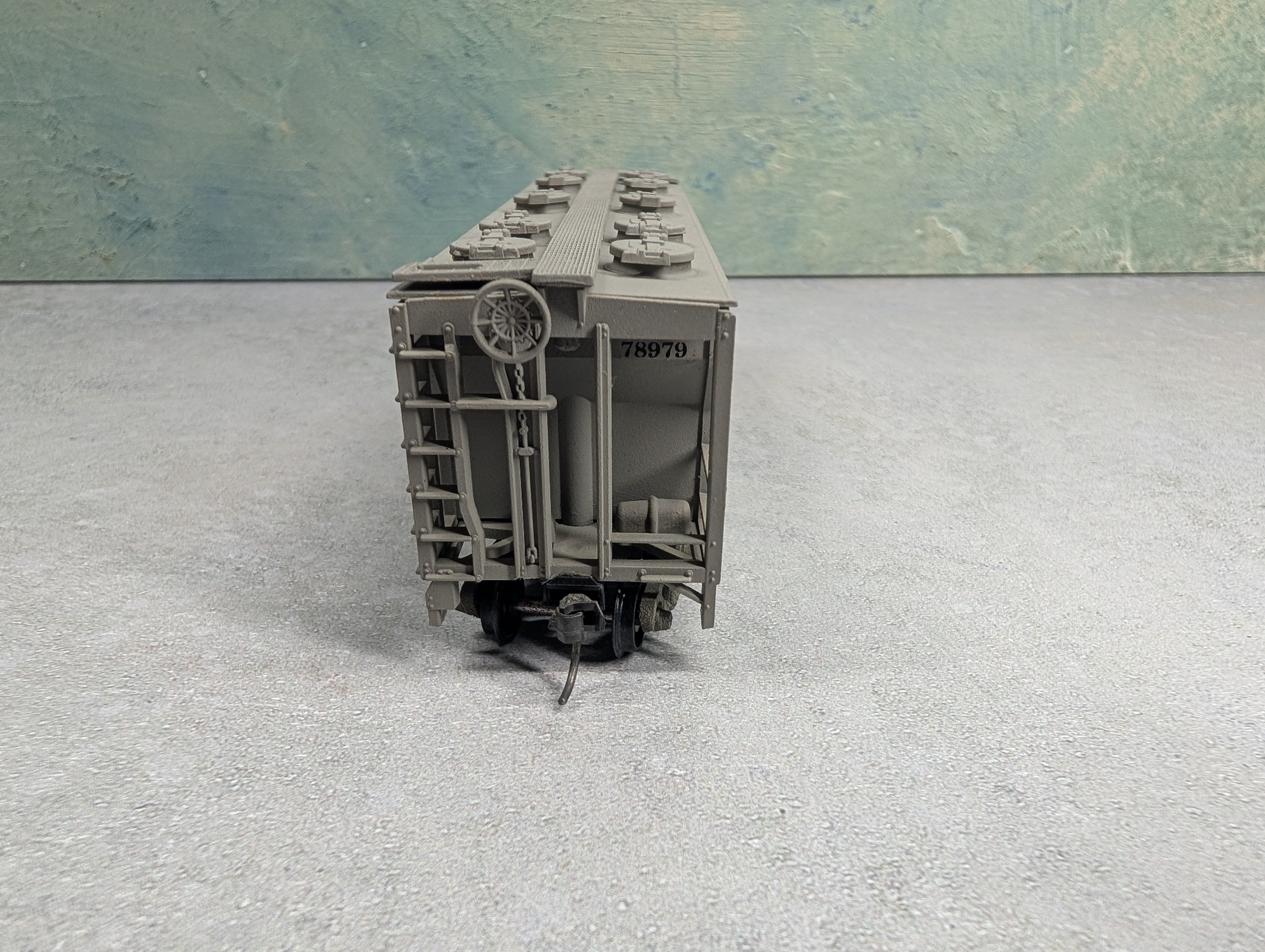 USED E&B VALLEY HO Scale PS-2 Covered Hopper, Robins Rails/Bev-Bel Reading RDG #78979