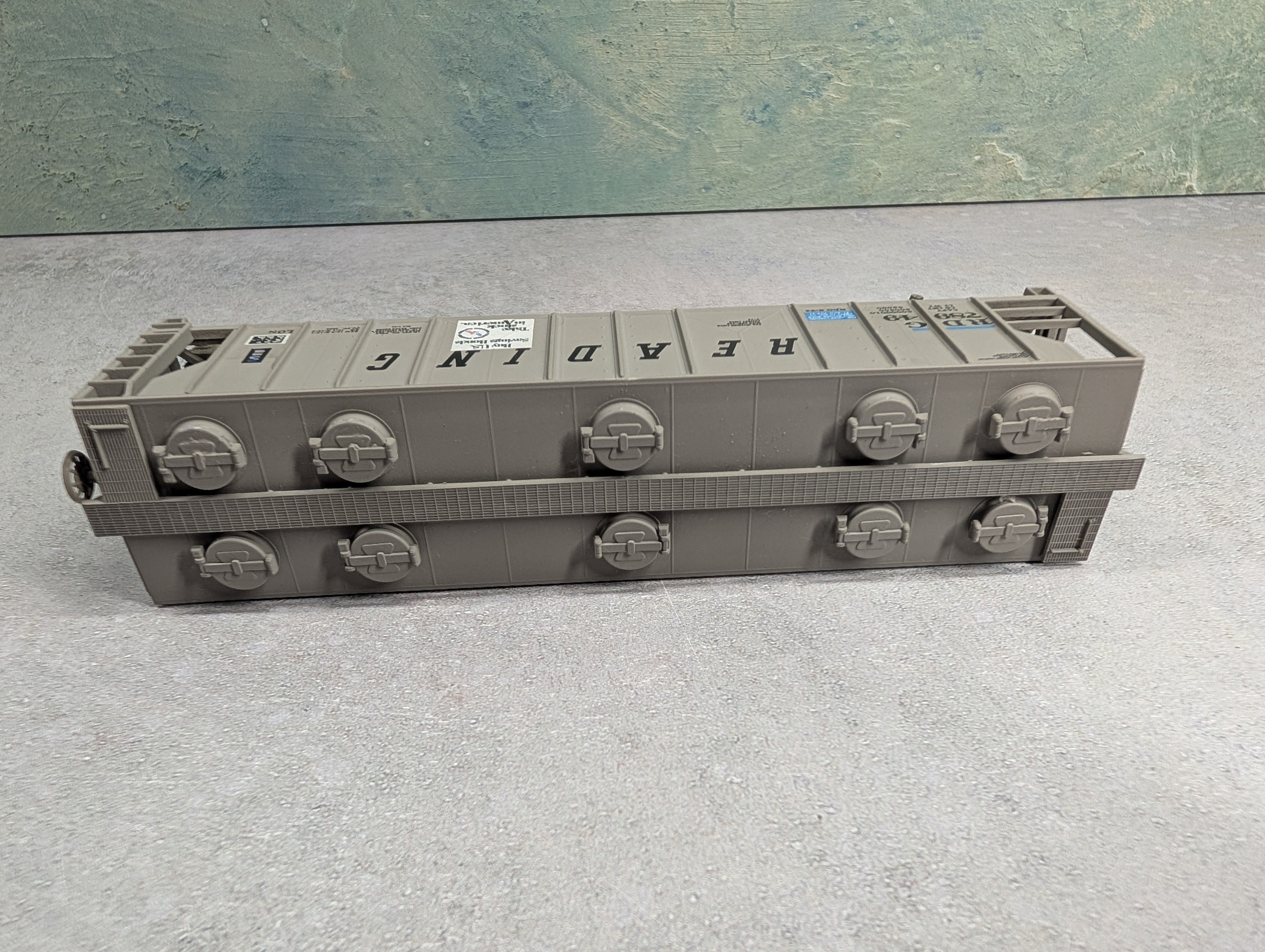 USED E&B VALLEY HO Scale PS-2 Covered Hopper, Robins Rails/Bev-Bel Reading RDG #78949