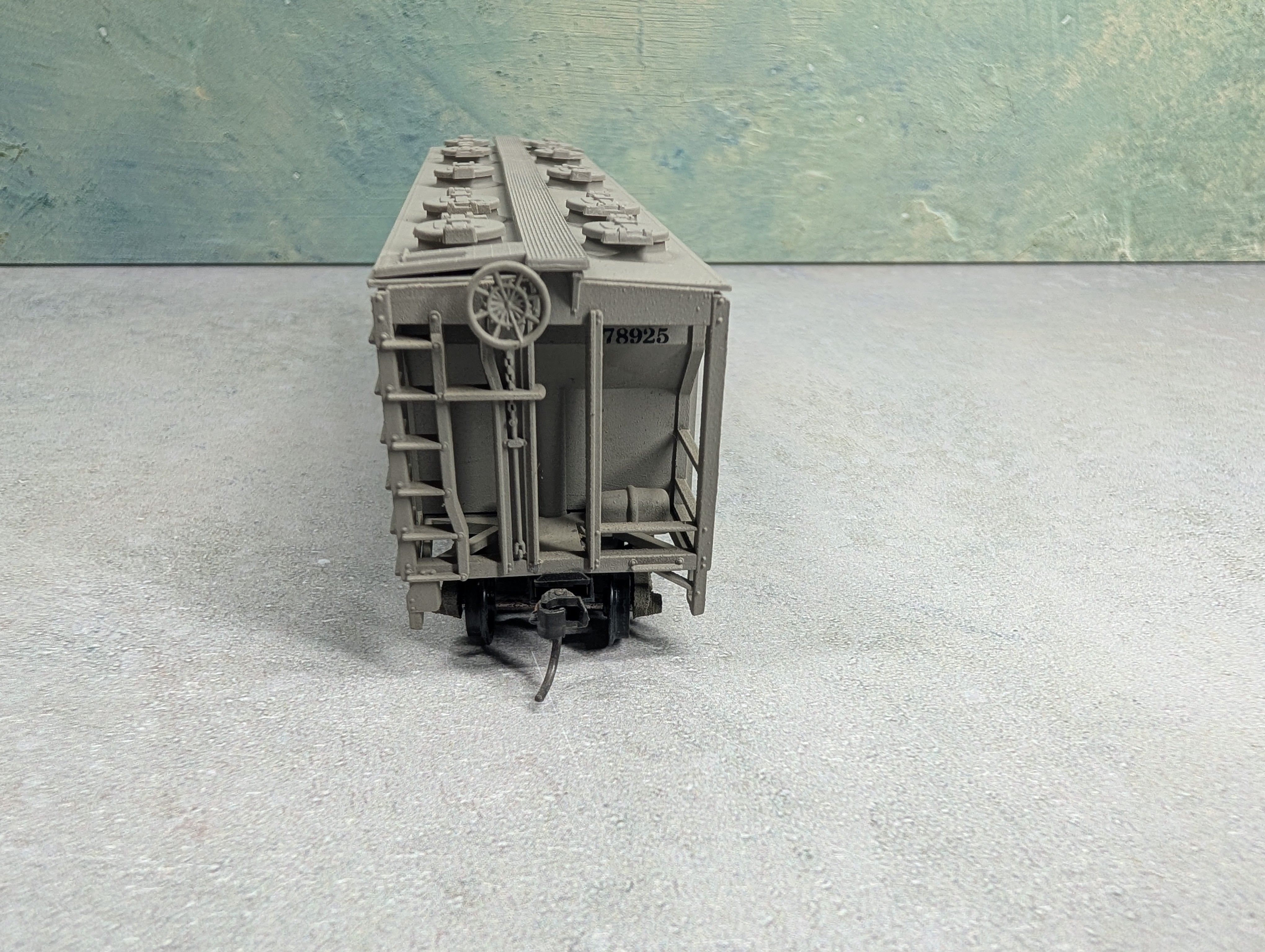 USED E&B VALLEY HO Scale PS-2 Covered Hopper, Robins Rails/Bev-Bel Reading RDG #78925