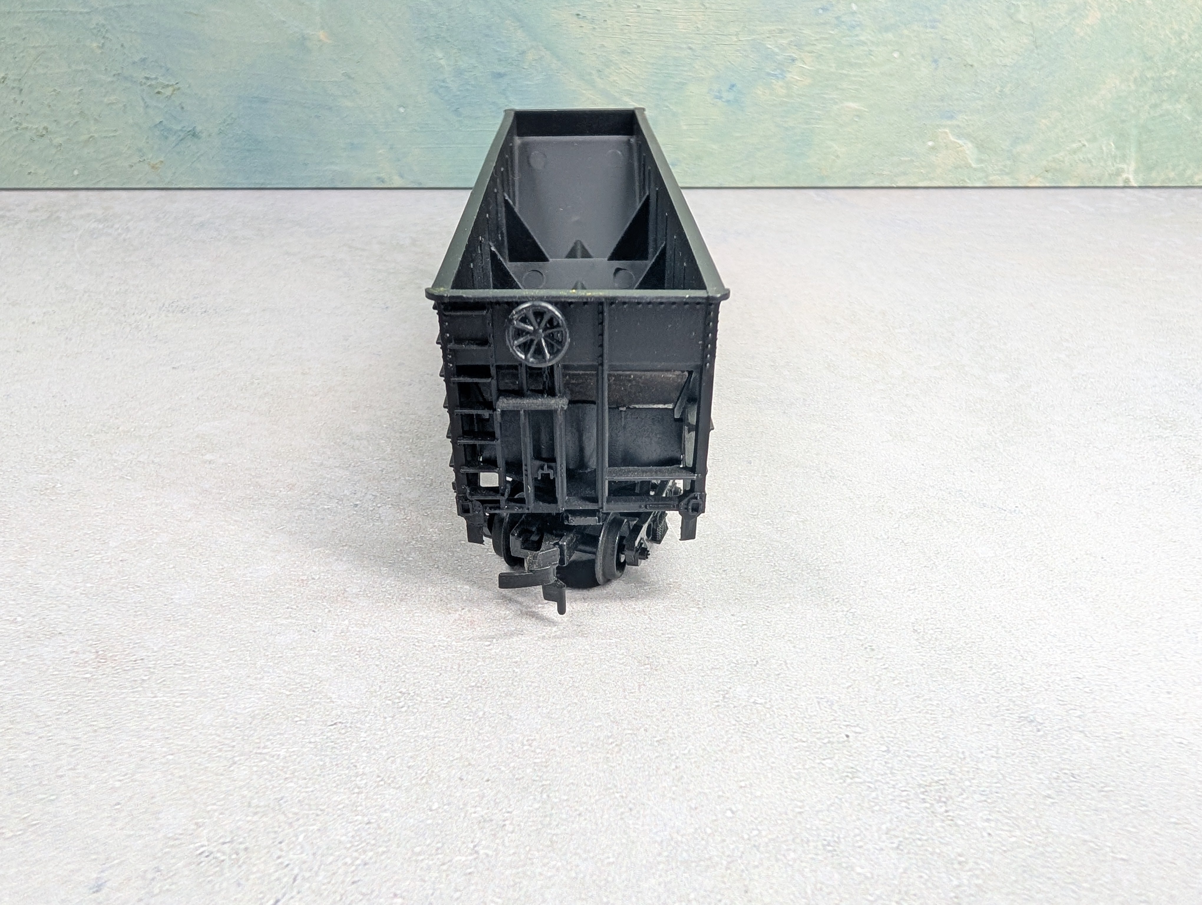 USED Bev-Bel HO Scale 100 Ton Hopper Reading RDG #41439