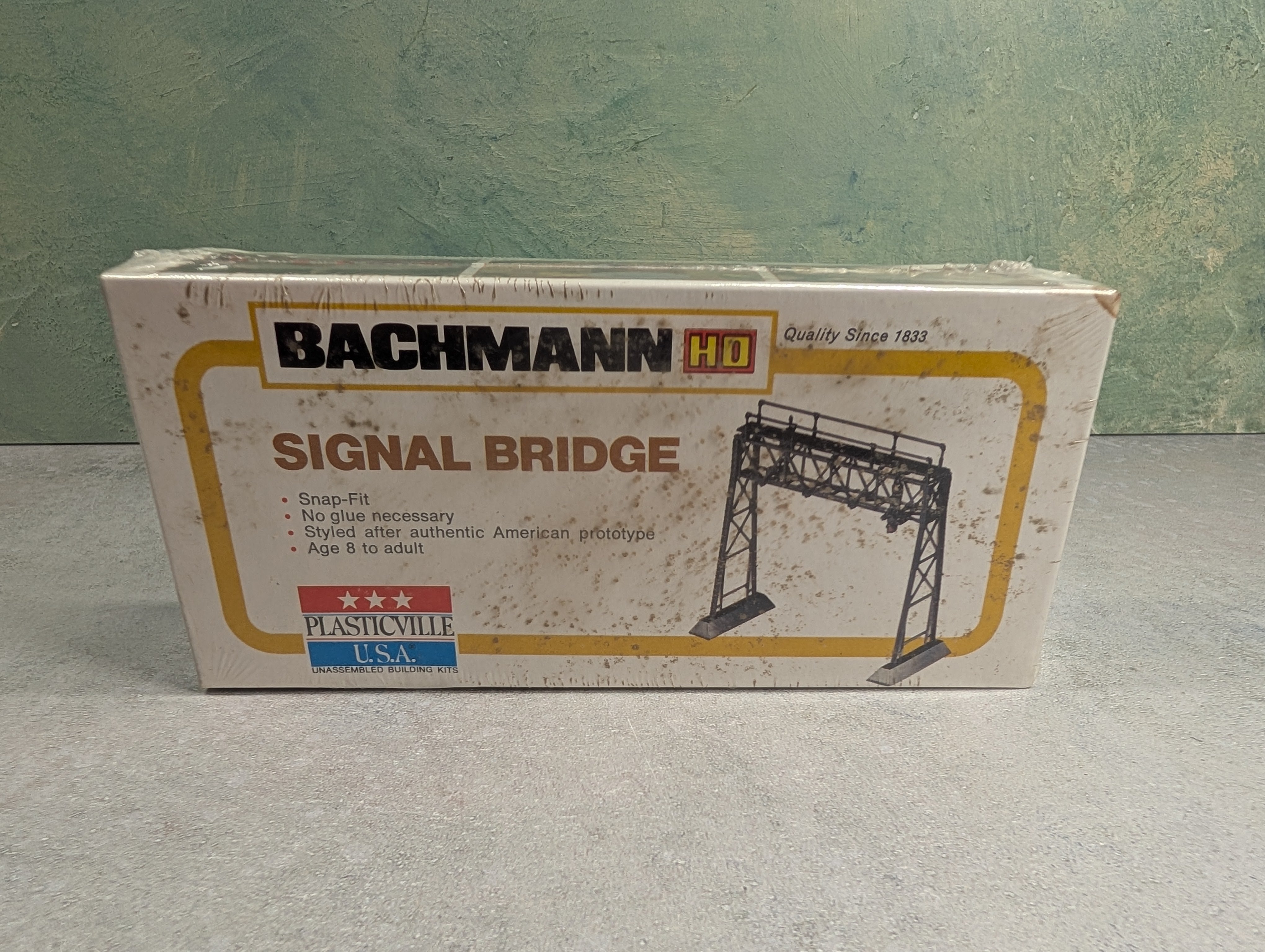 USED Bachmann 2620 HO Scale Signal Bridge KIT