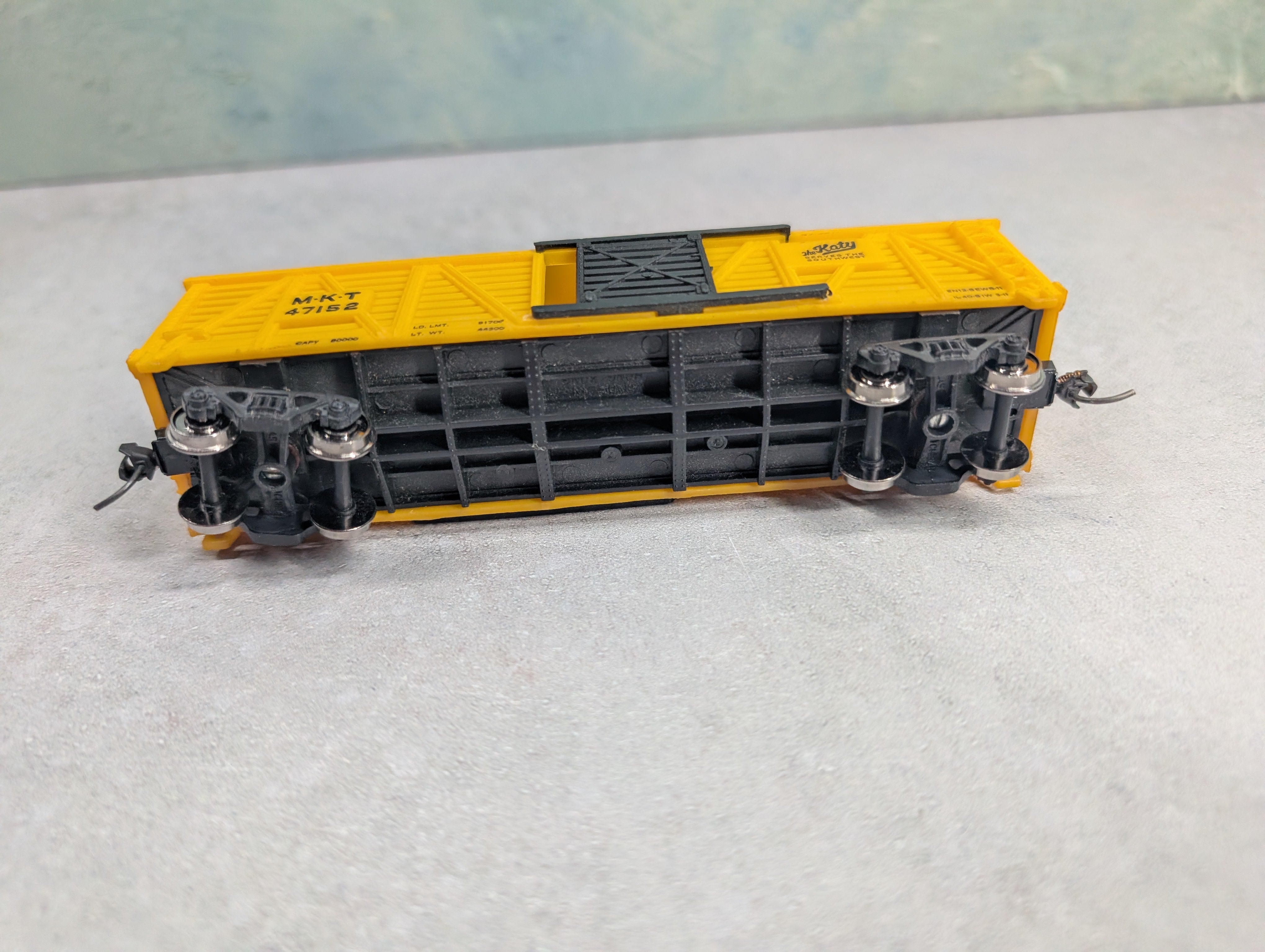 USED HO Scale Cattle Stock Car MKT #47152 Upgraded