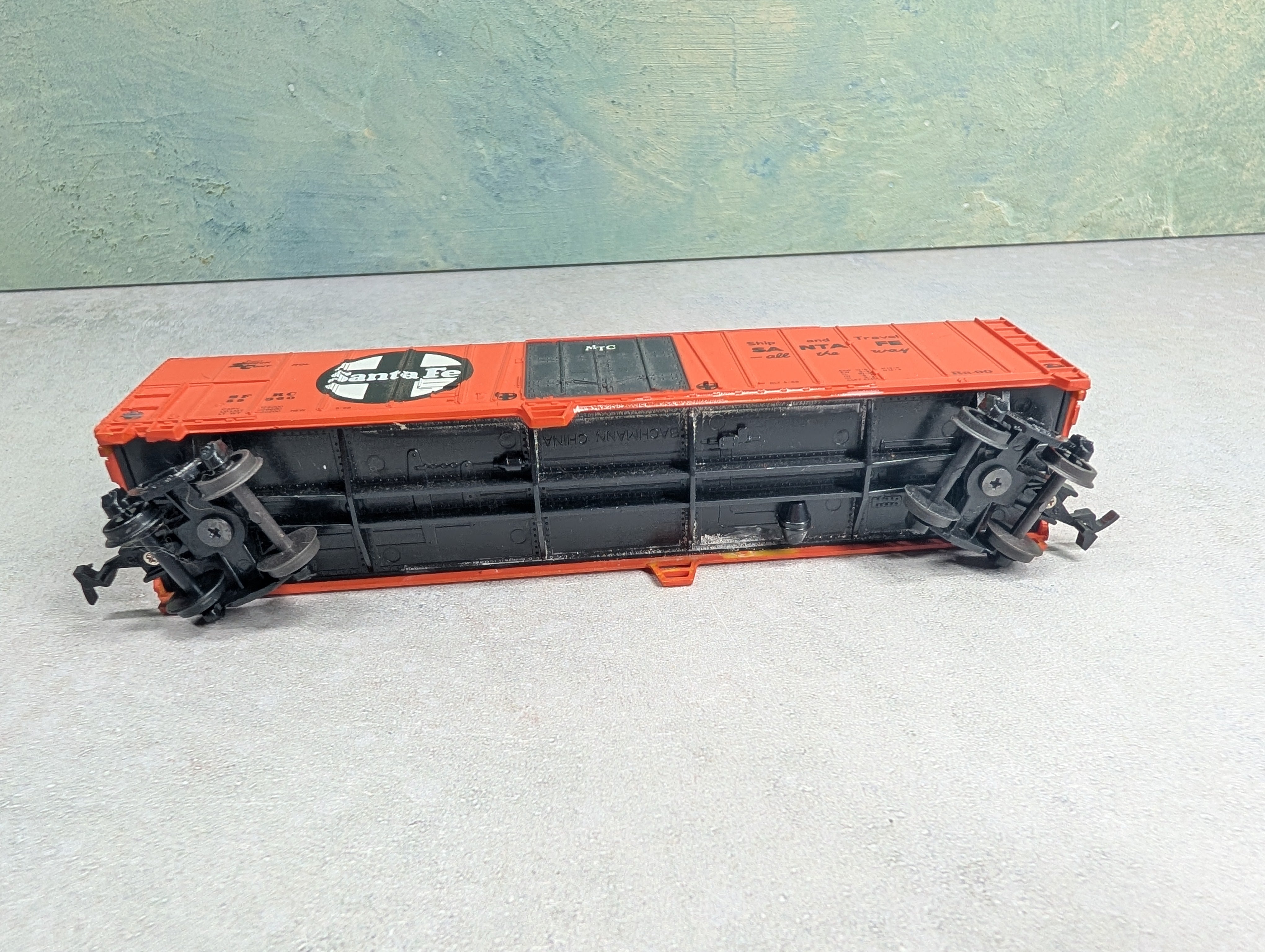 USED Bachmann HO Scale 50' Box Car Santa Fe SFRC #55360