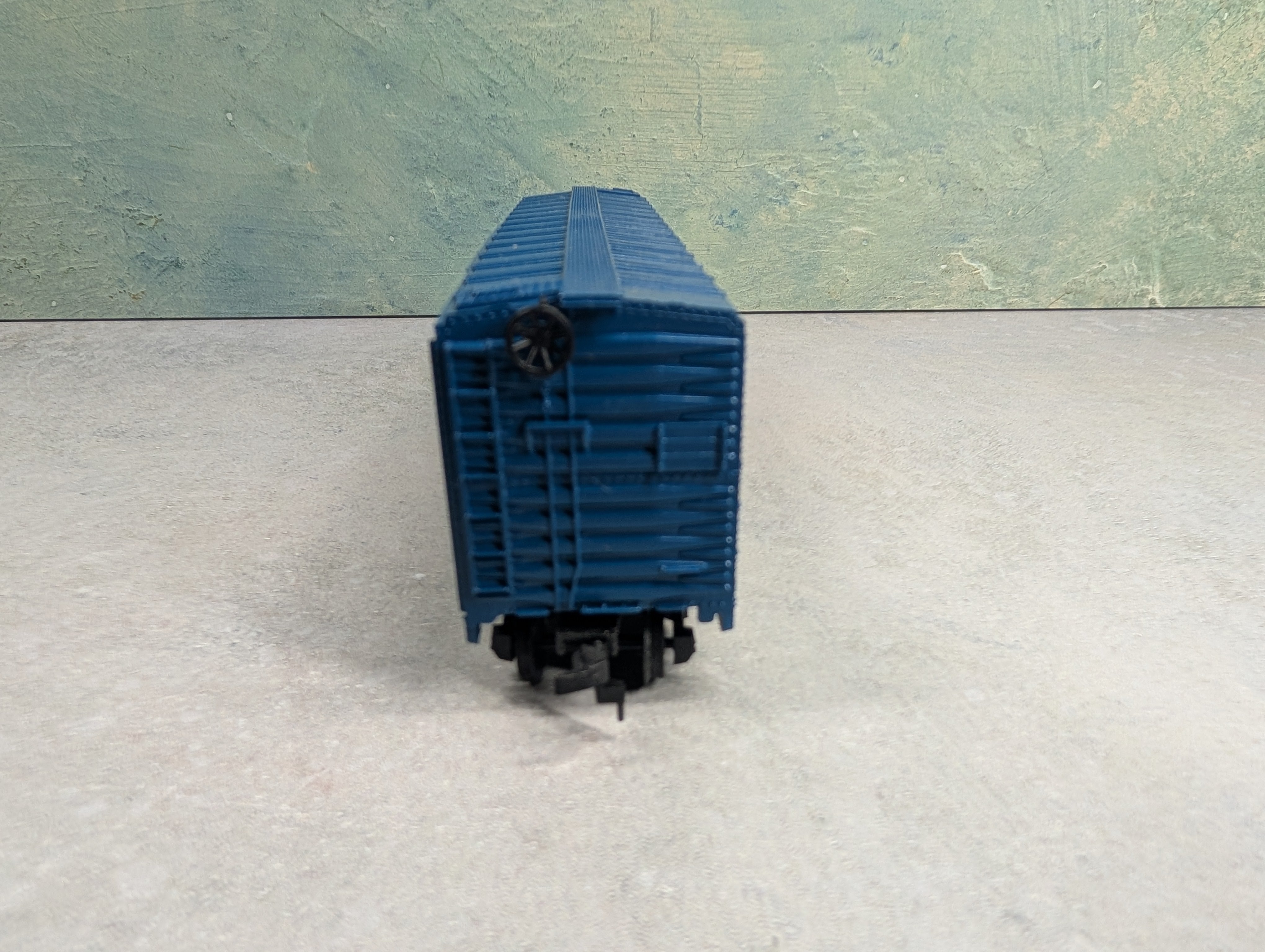 USED Bachmann HO Scale 50' Box Car Iowa Beef Packers IBPX #107