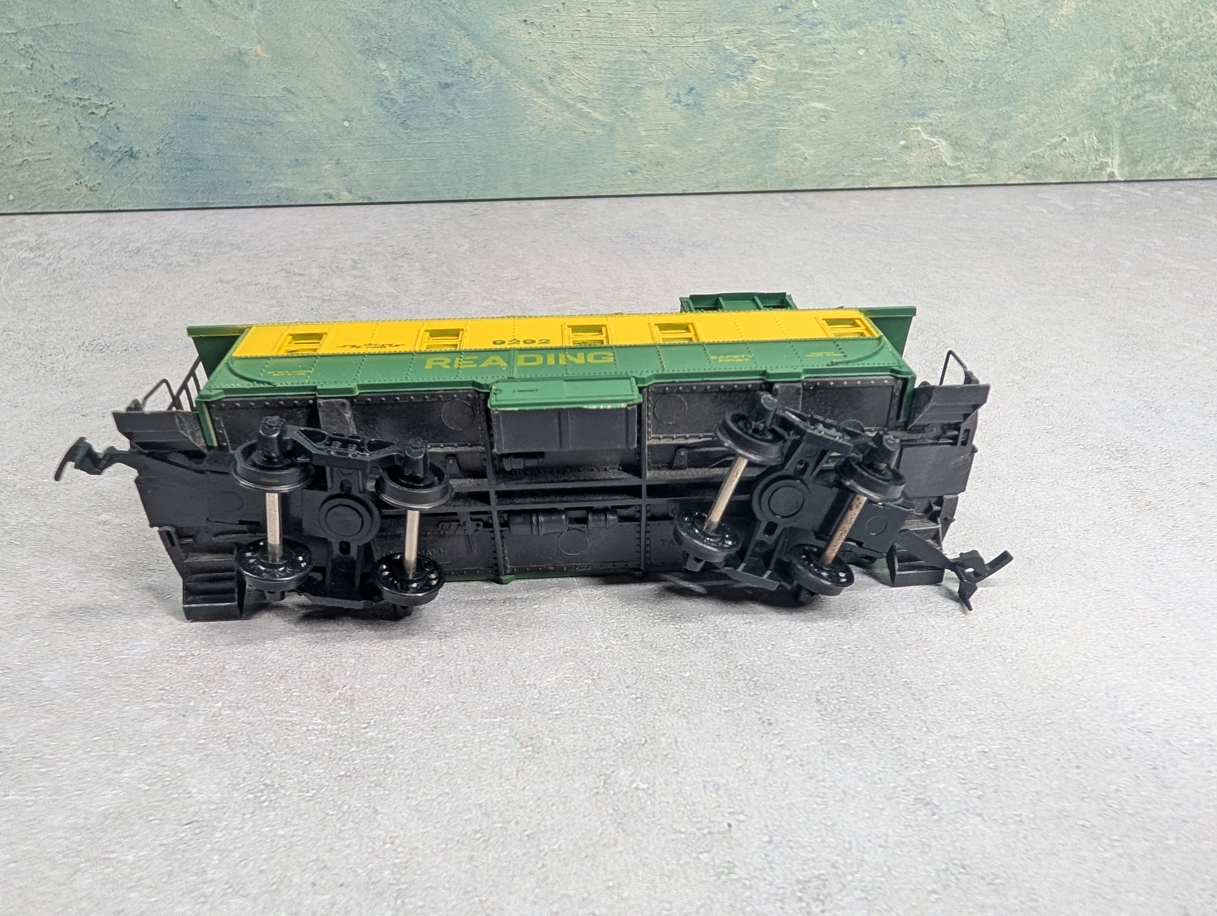 USED Bachmann HO Scale Caboose Reading #9292