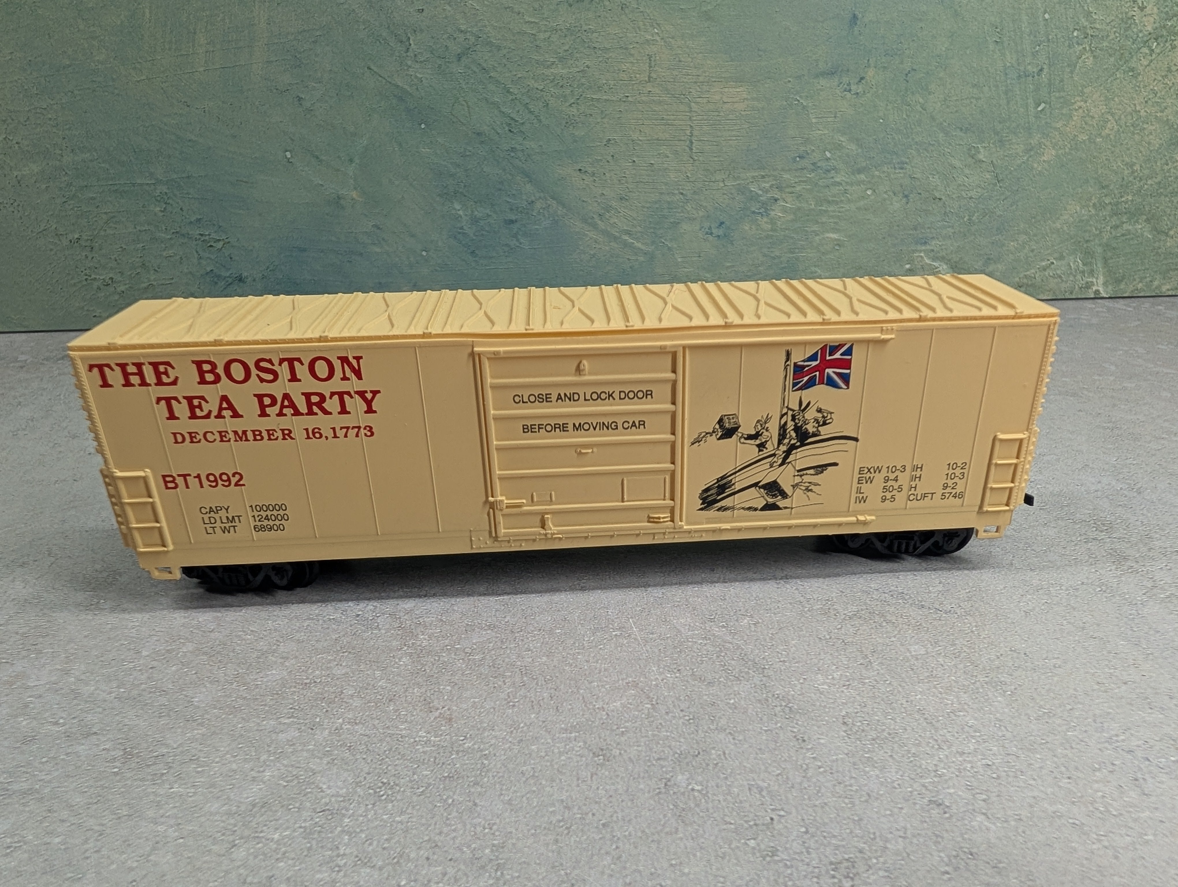 USED Bev-Bel 12022 HO Scale Evans 50' Box Car Boston Tea Party BT #1992