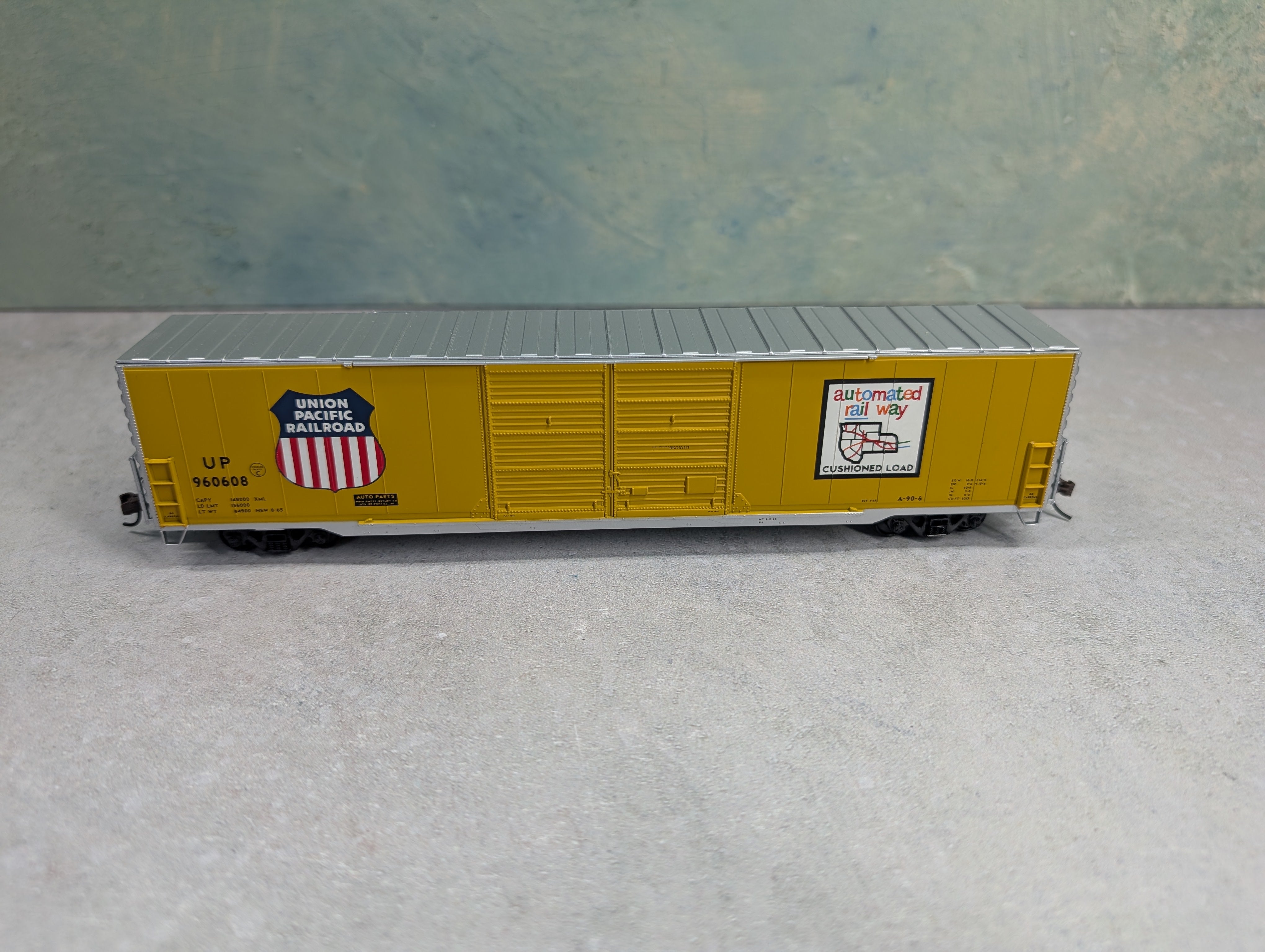 USED Walthers HO Scale 60' Box Car Union Pacific UP #960608