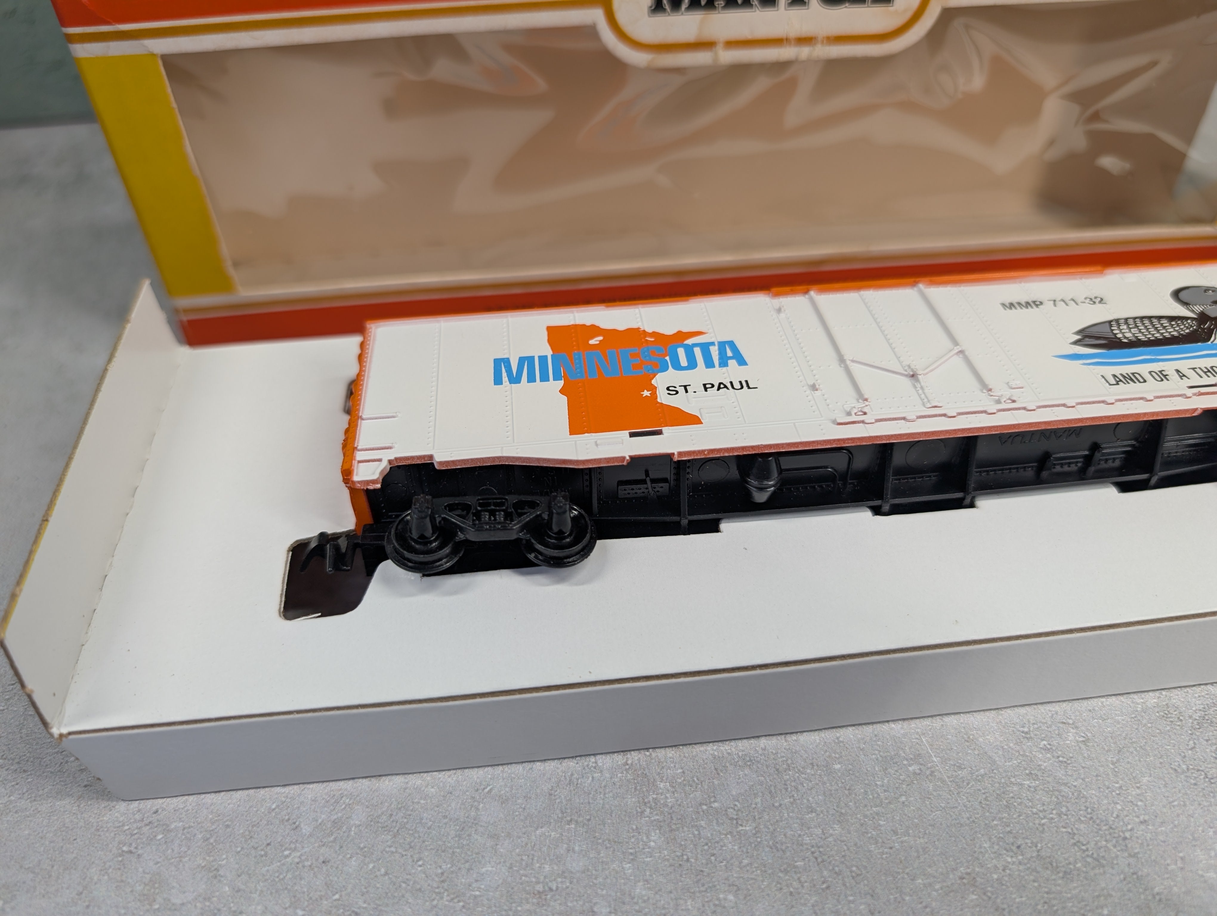 USED Mantua #711-32 HO Scale State Box Car Minnesota Land of A Thousand Lakes