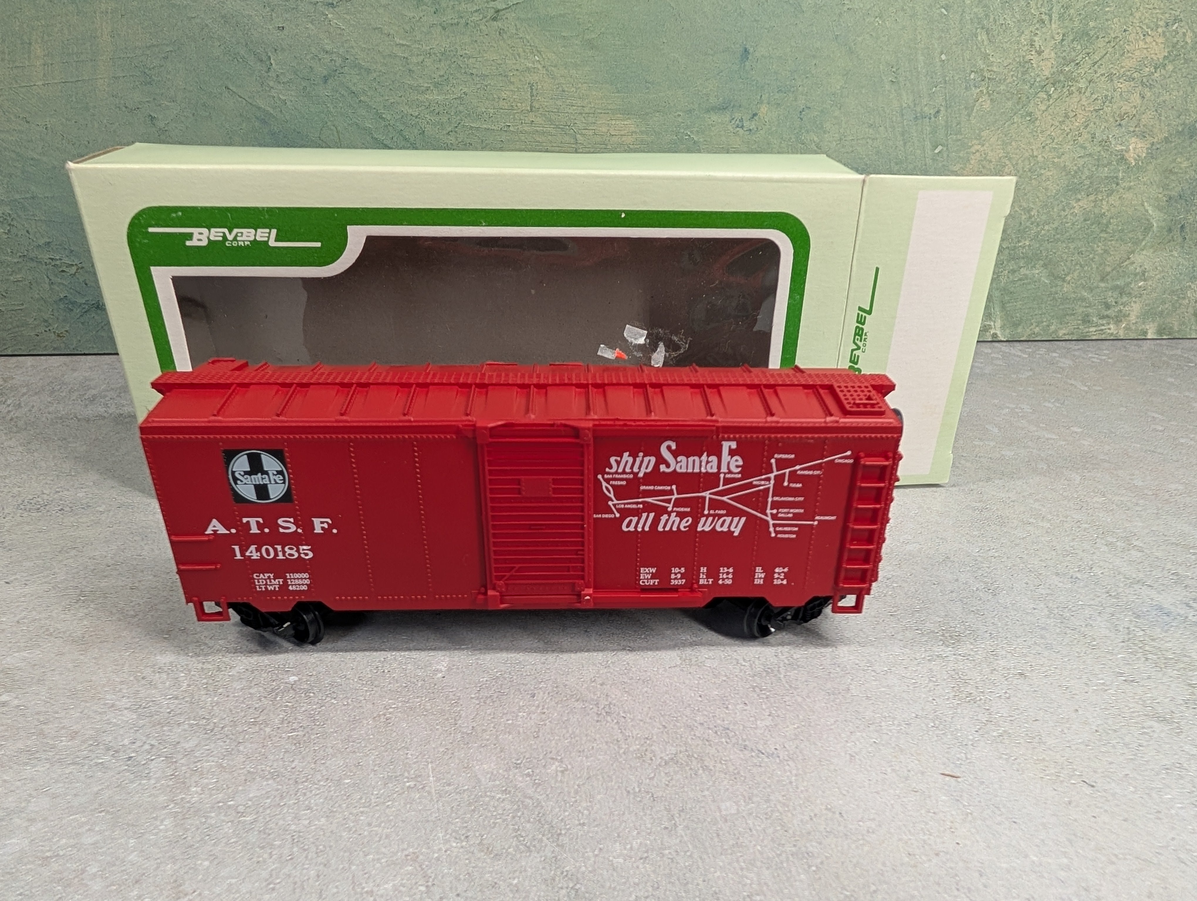 USED Bev-Bel HO Scale 40' Box Car Santa Fe ATSF #140185