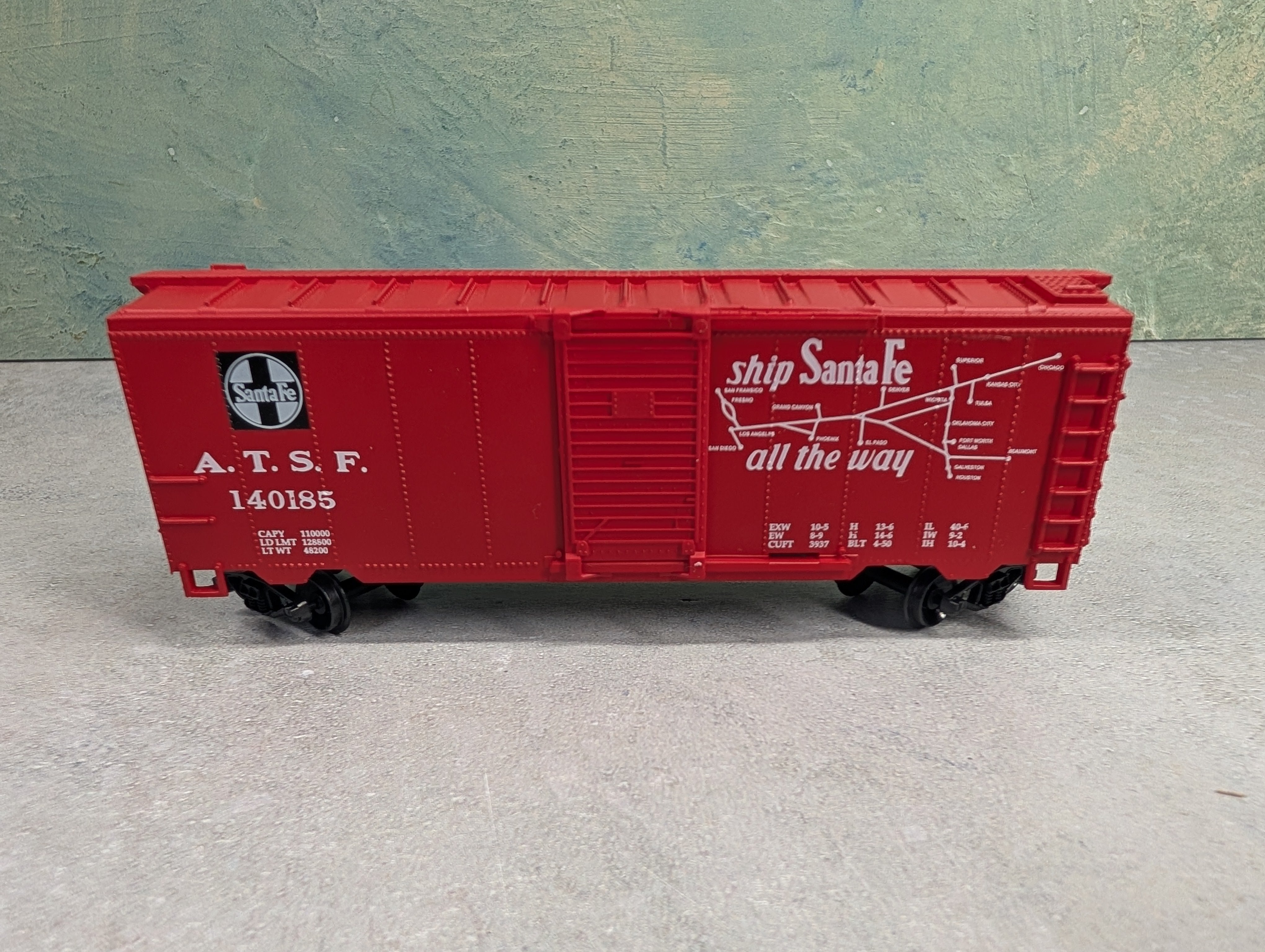 USED Bev-Bel HO Scale 40' Box Car Santa Fe ATSF #140185