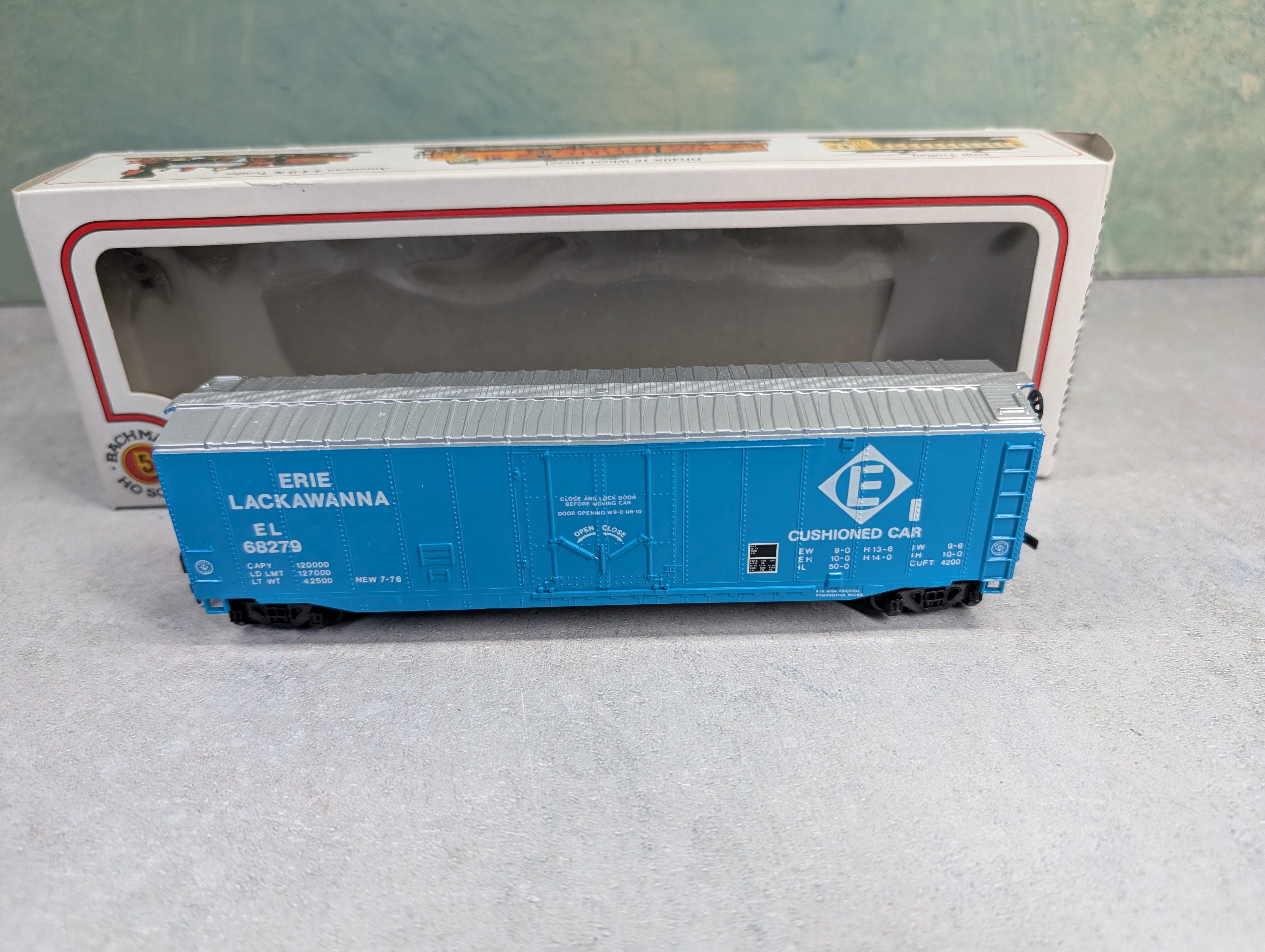 USED Bachmann HO Scale 50' Box Car Erie Lackawanna EL #68279