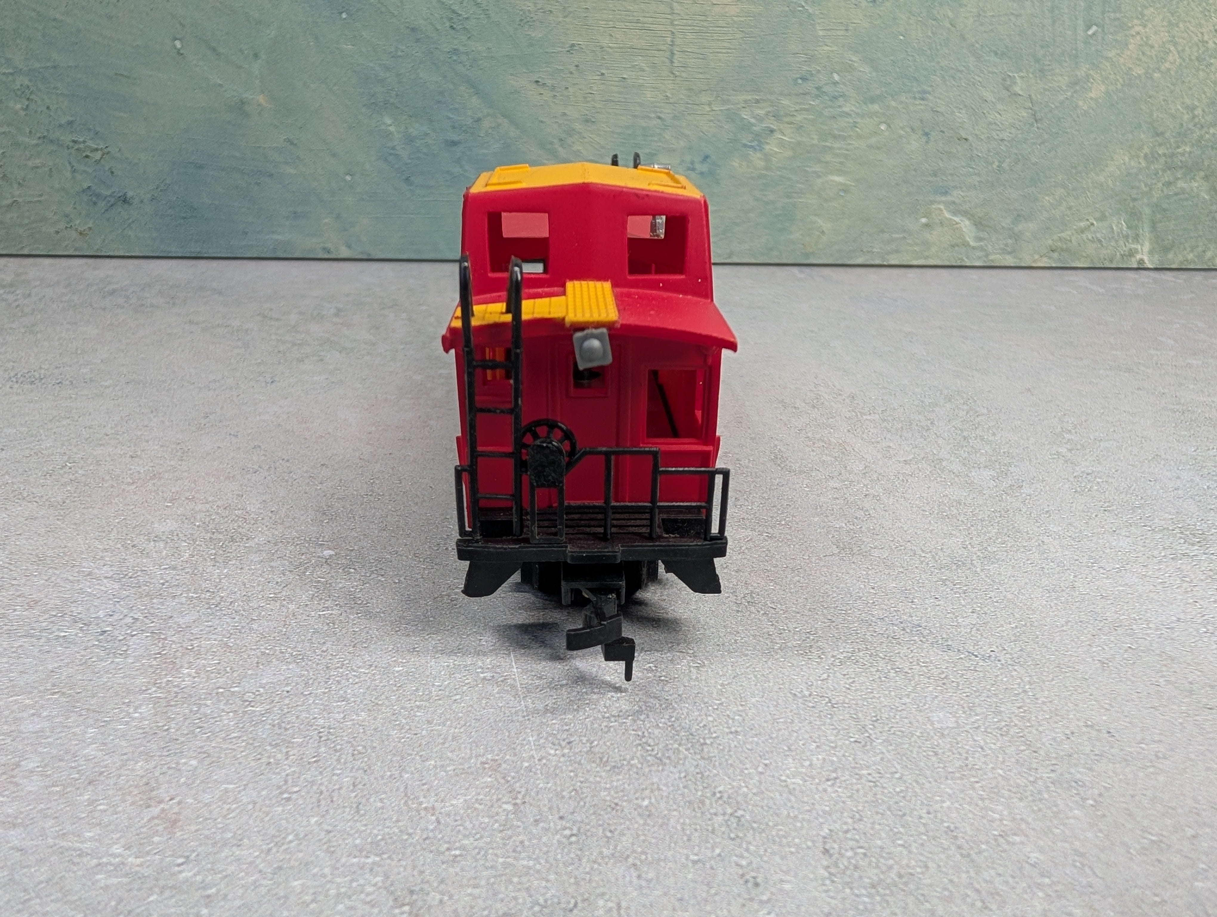USED Bachmann HO Scale Caboose Santa Fe ATSF #3851