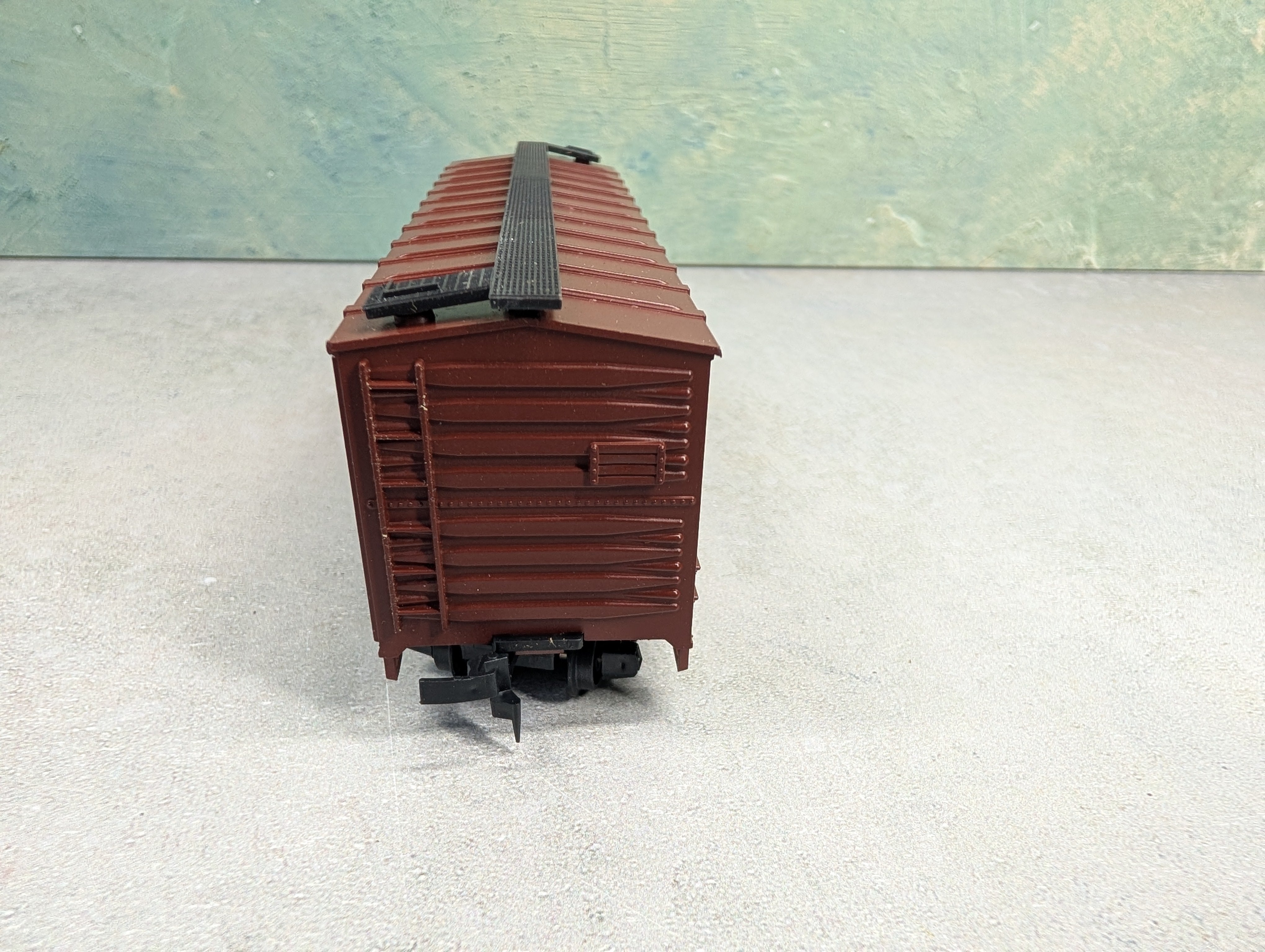 USED AHM HO Scale Wooden Double Door Box Car Pennsylvania #83247