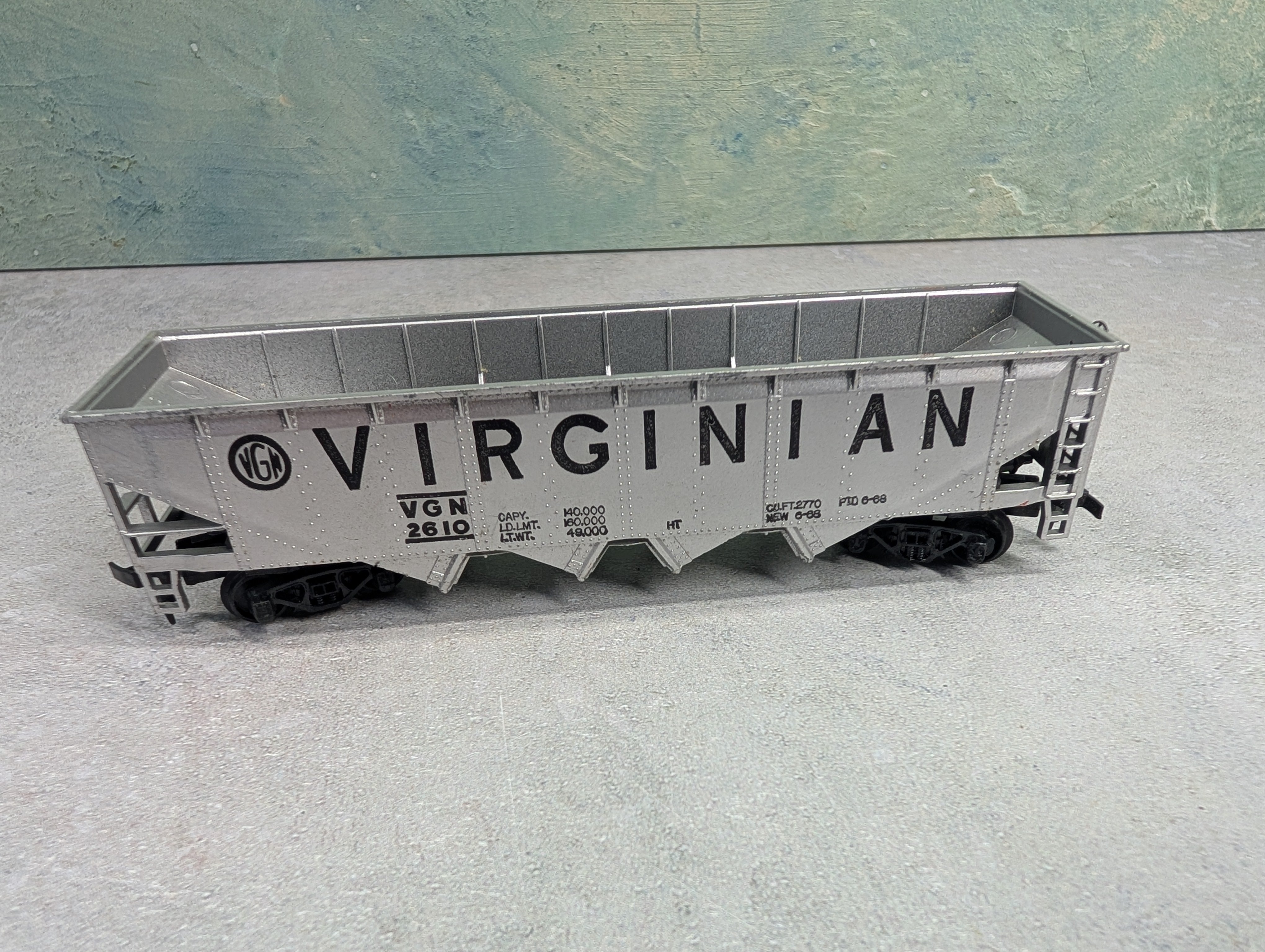 USED Tyco HO Scale Quad Hopper Virginian VGN #2610