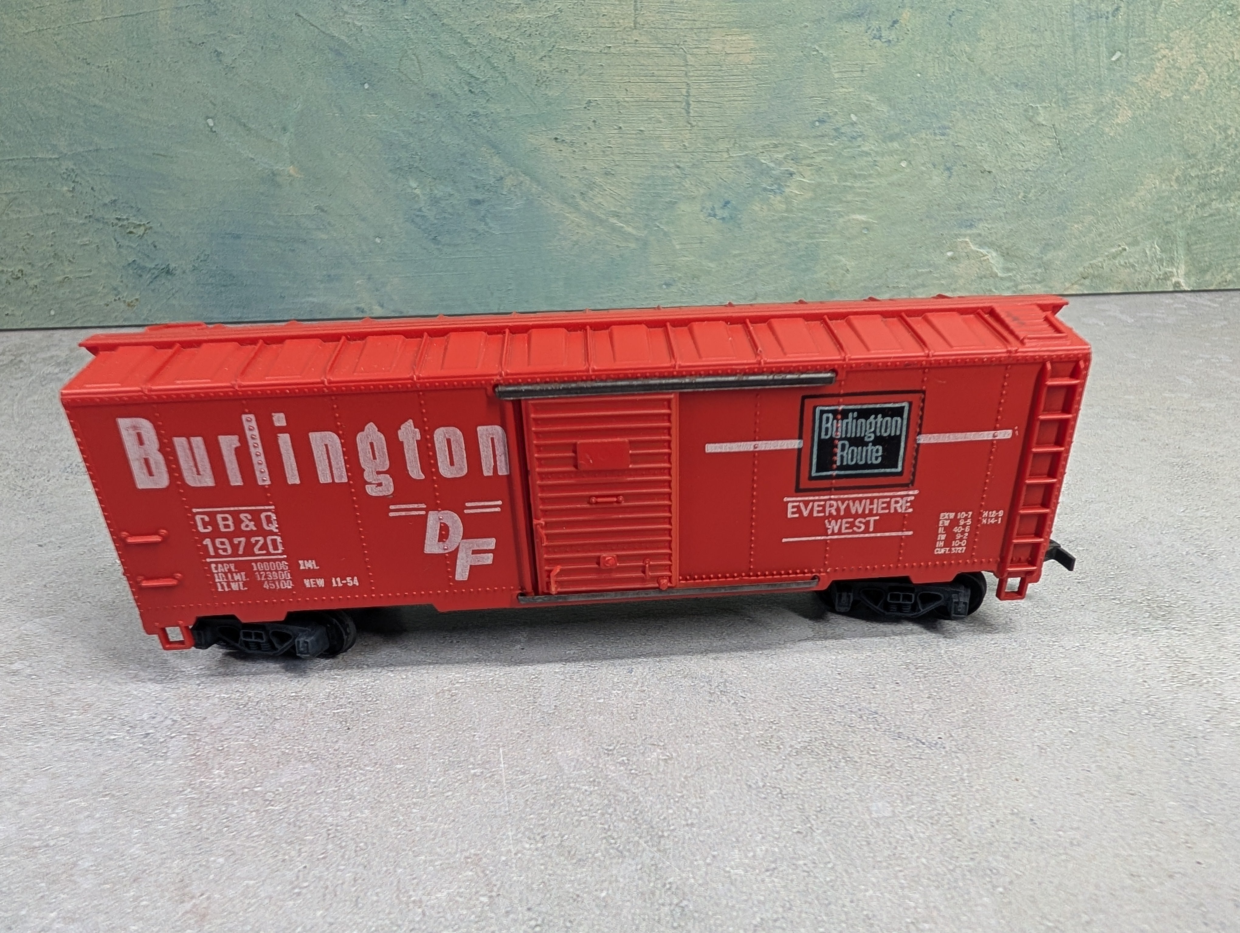 USED Mantua HO Scale 40' Box Car Burlington CB&Q #19720
