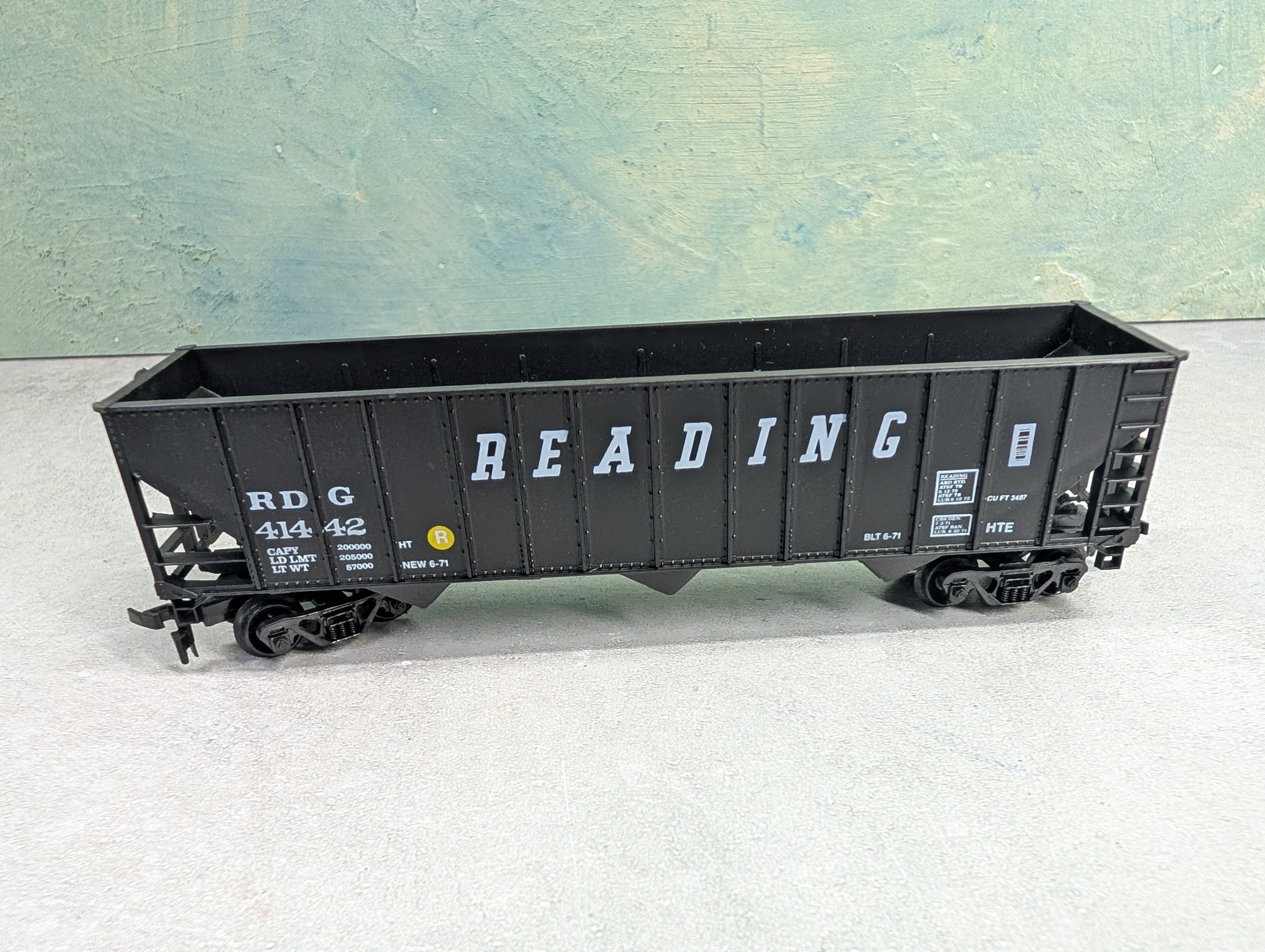 USED HO Scale 100 Ton Hopper Reading RDG #41442