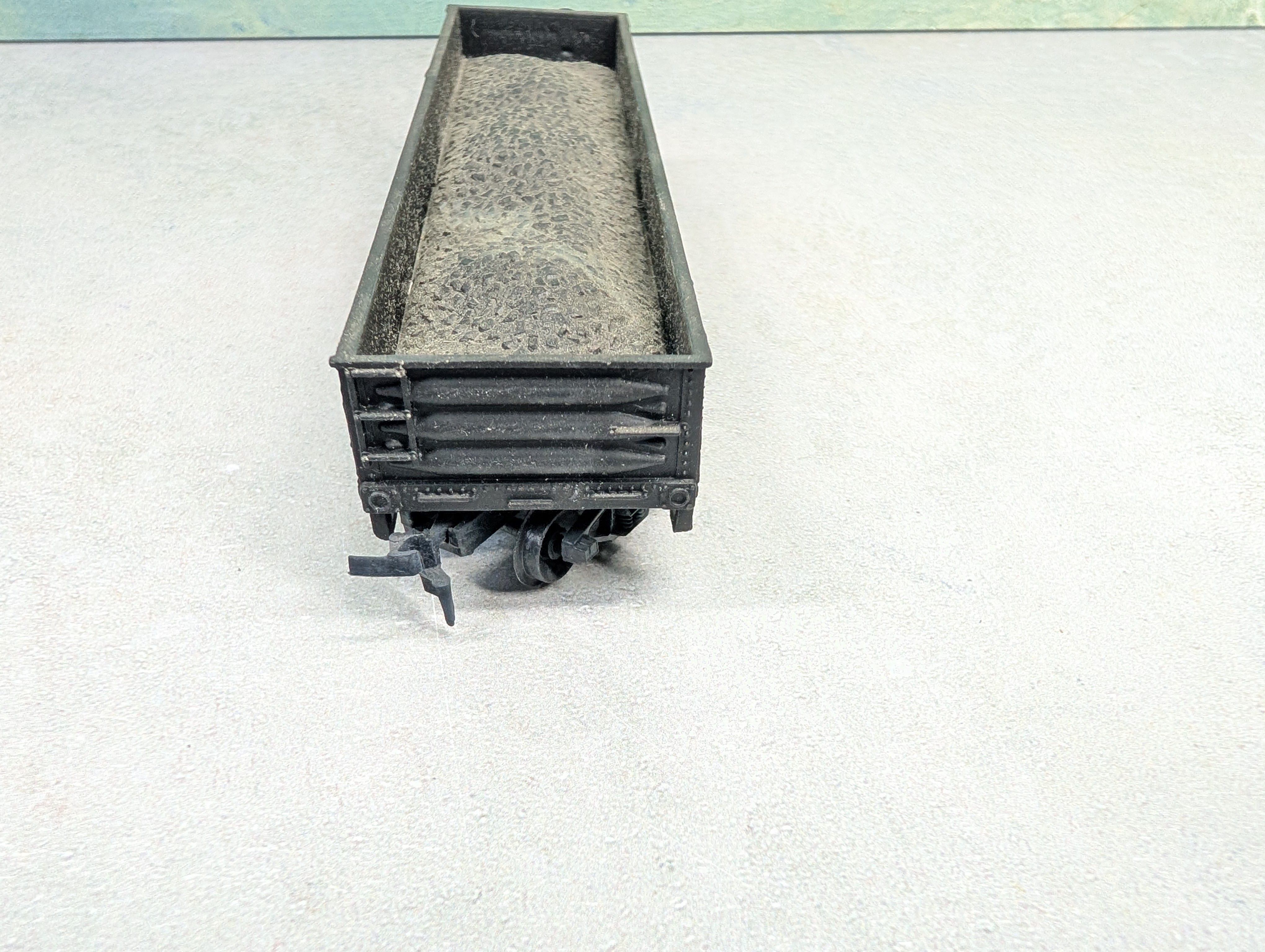 USED Model Power HO Scale 40' Gondola Pennsylvania #357621 Black w/ Load