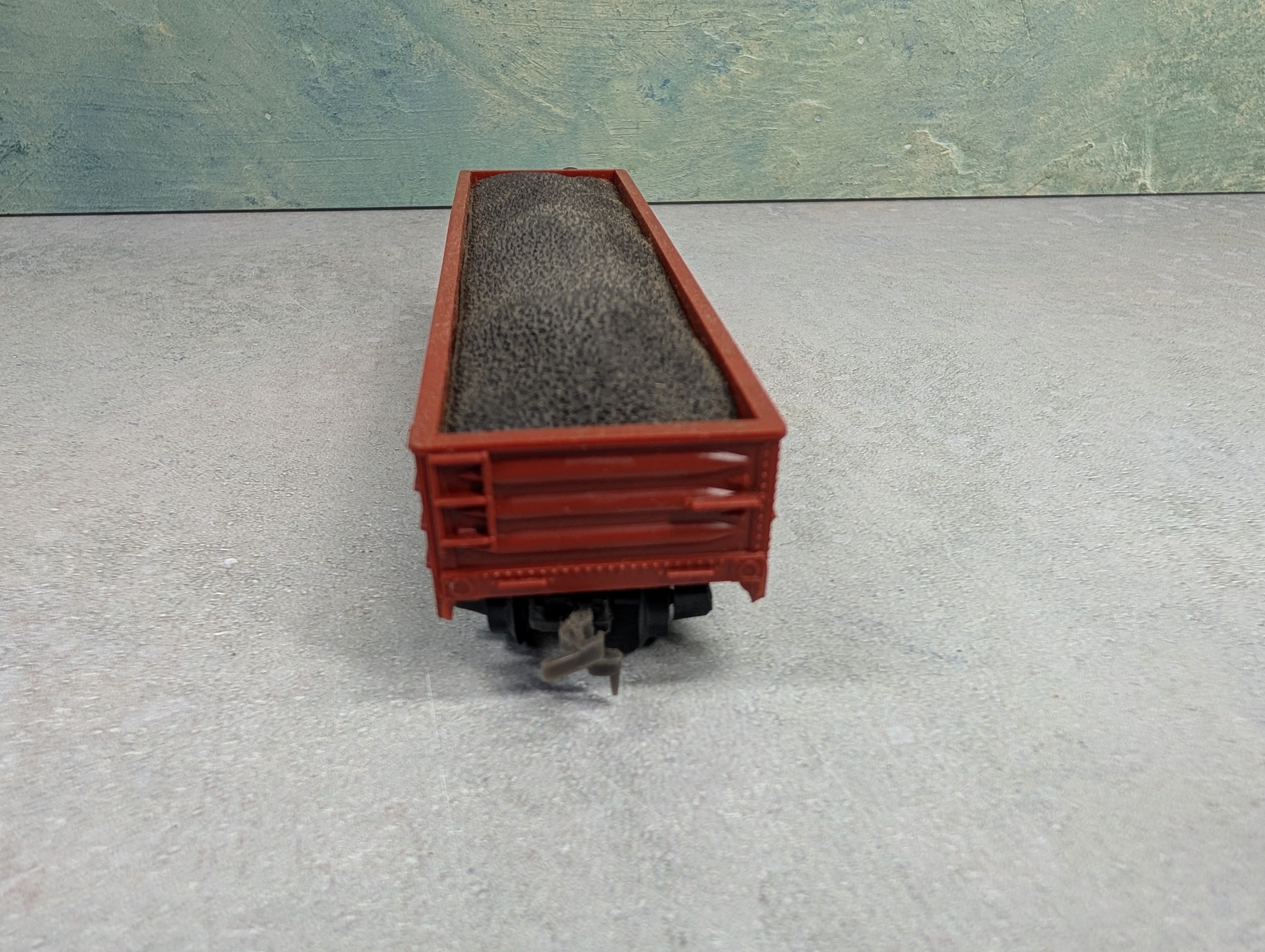 USED Model Power HO Scale 40' Gondola Pennsylvania #357621 Red w/ Load