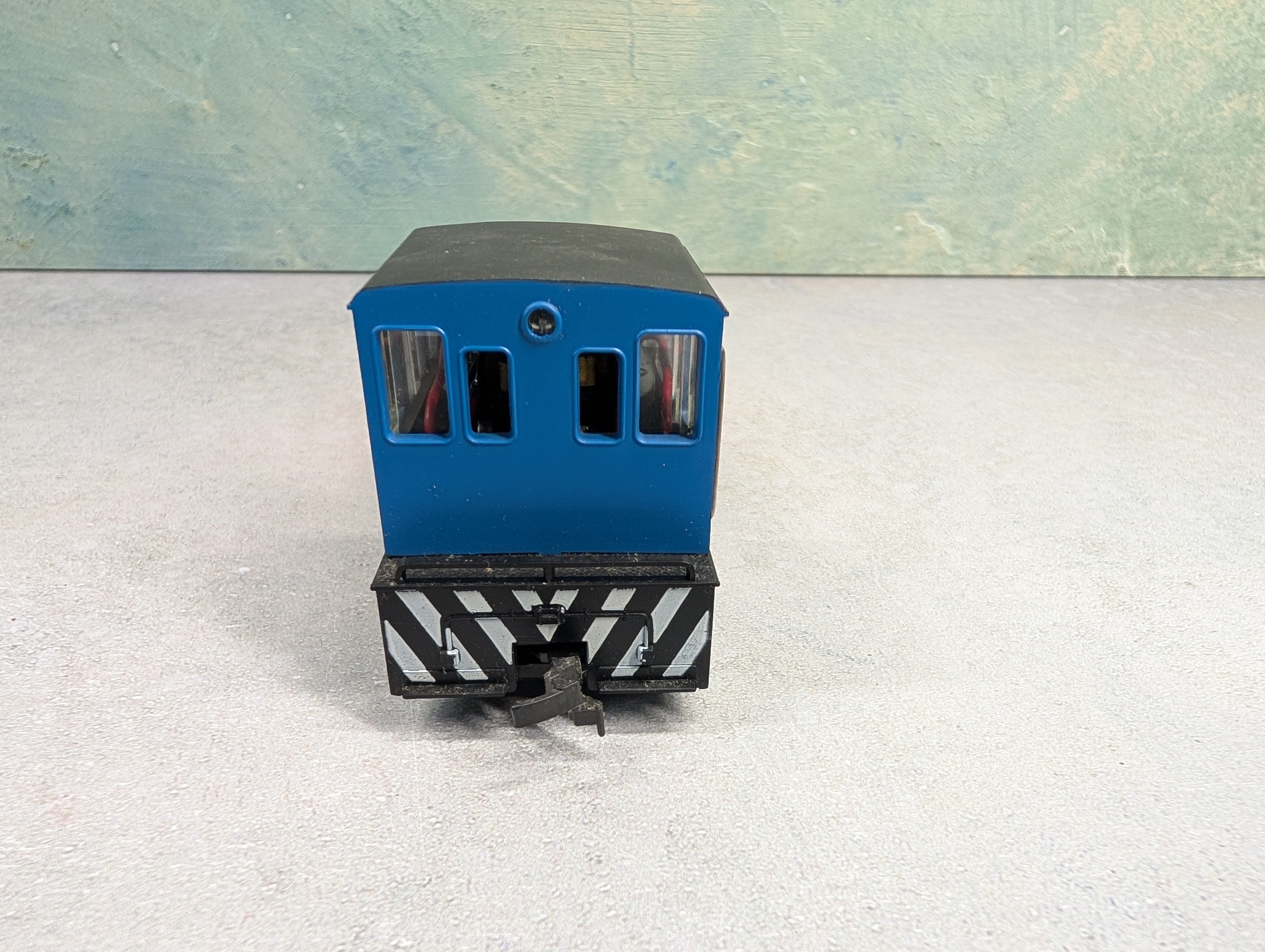 USED AHM HO Scale 35 Ton Switcher Diesel Locomotive Baltimore and Ohio #4820 Runs Great DC