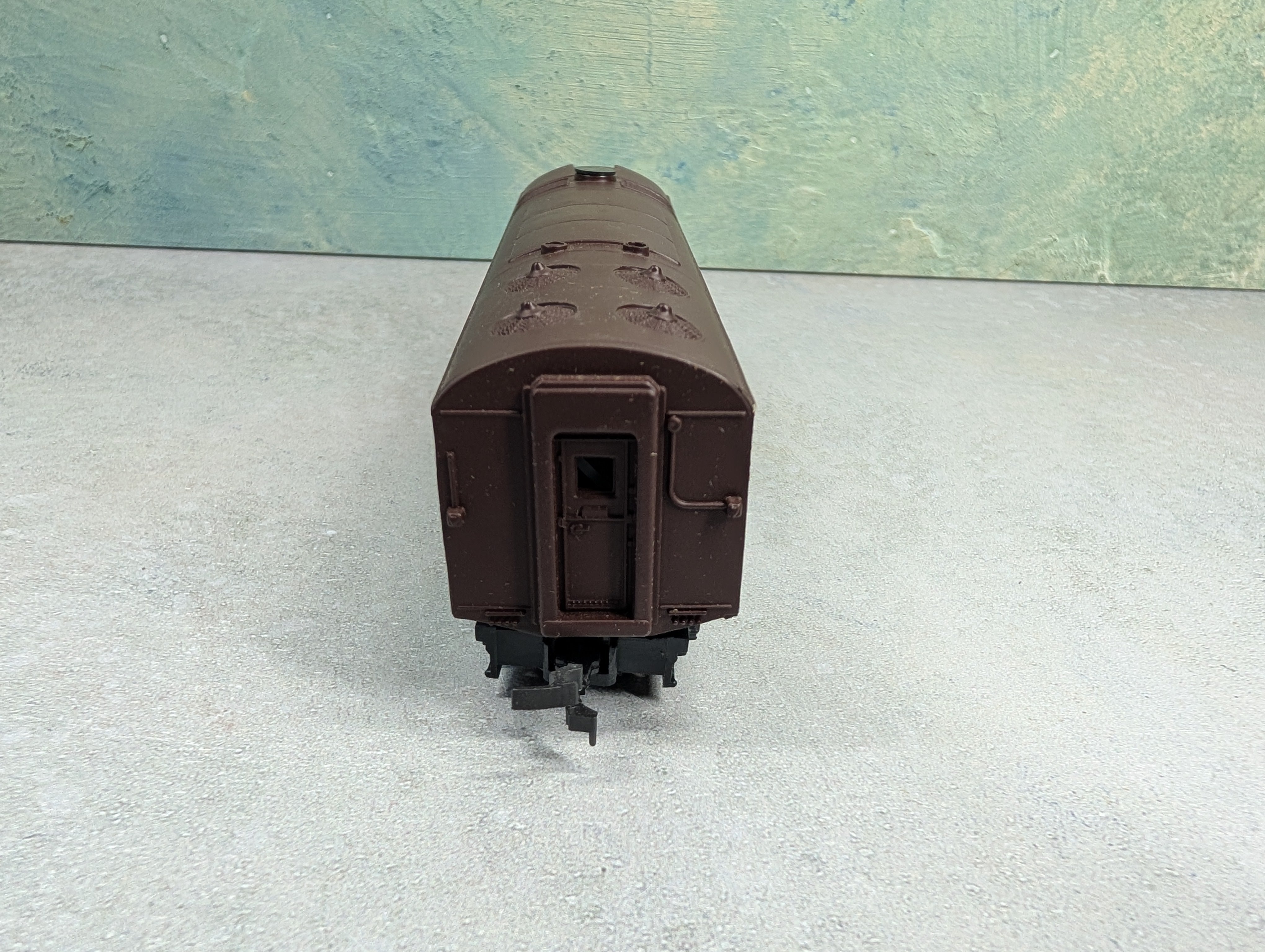 USED AHM HO Scale C-Liner Diesel Locomotive Pennsylvania #9506-A Unpowered