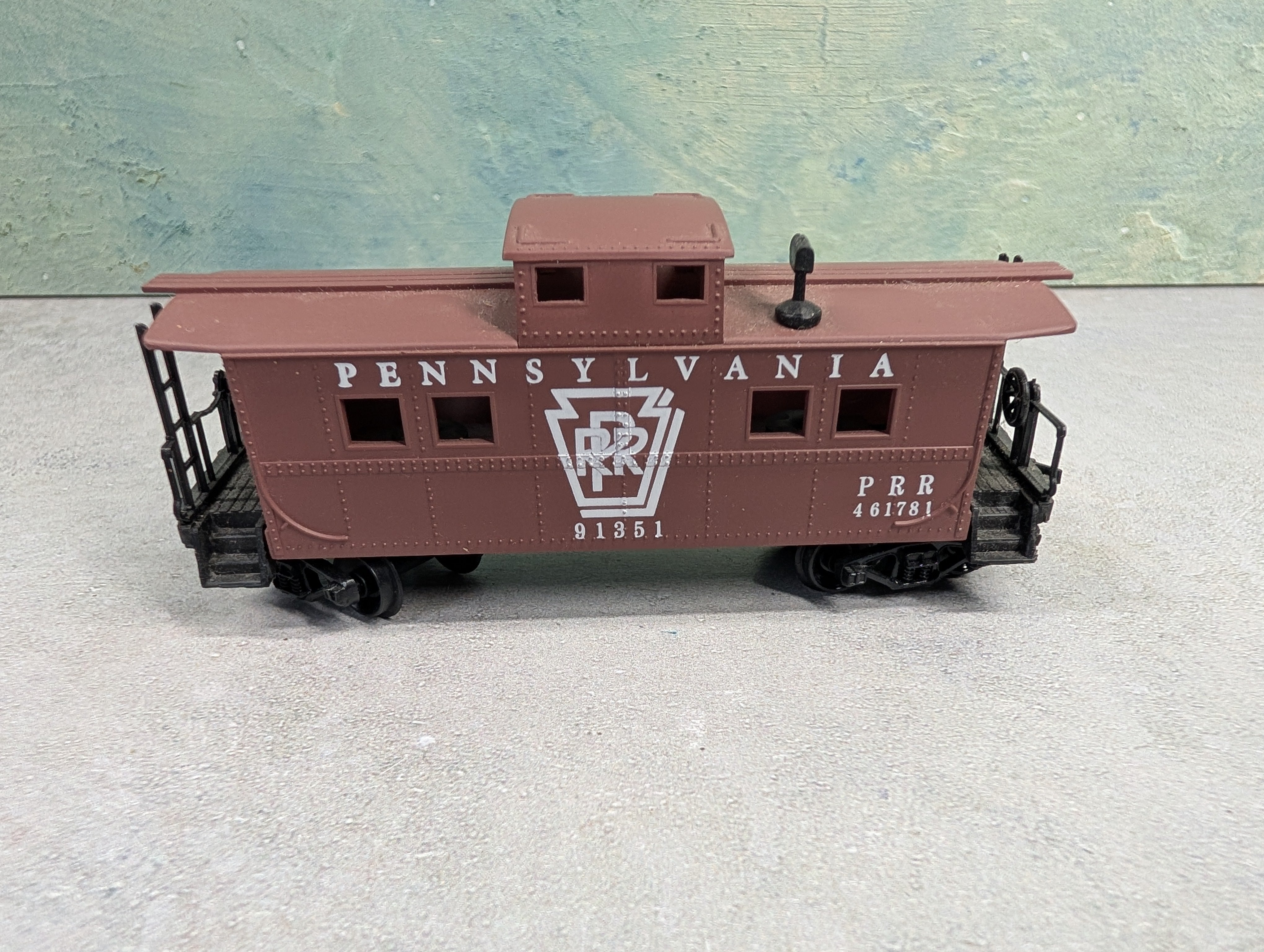 USED Life-Like HO Scale Caboose Pennsylvania PRR #461781 (#91351)