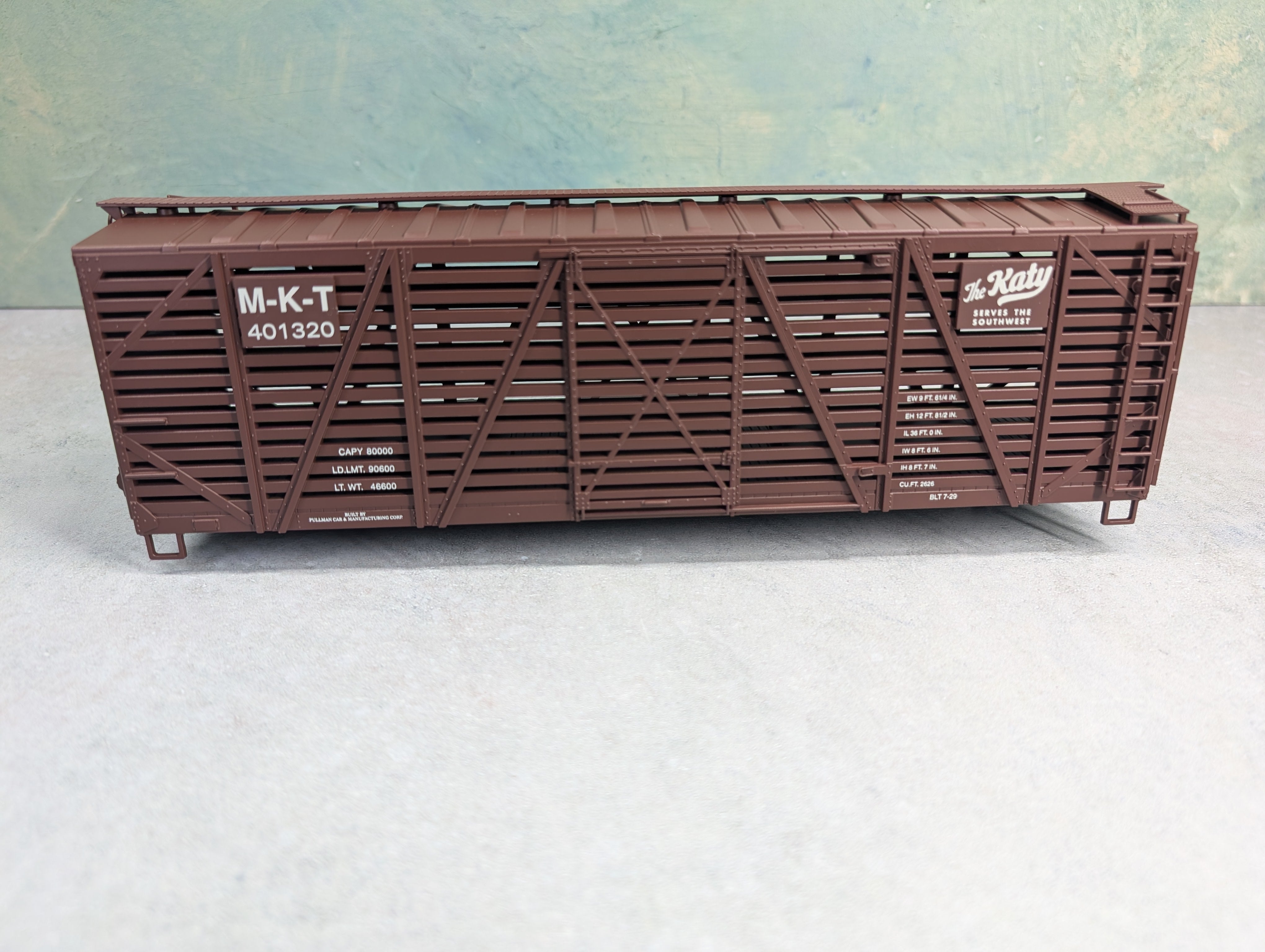 USED Weaver U4326L O 40' Stock Car MKT #401320 3 Rail, No Trucks/Couplers
