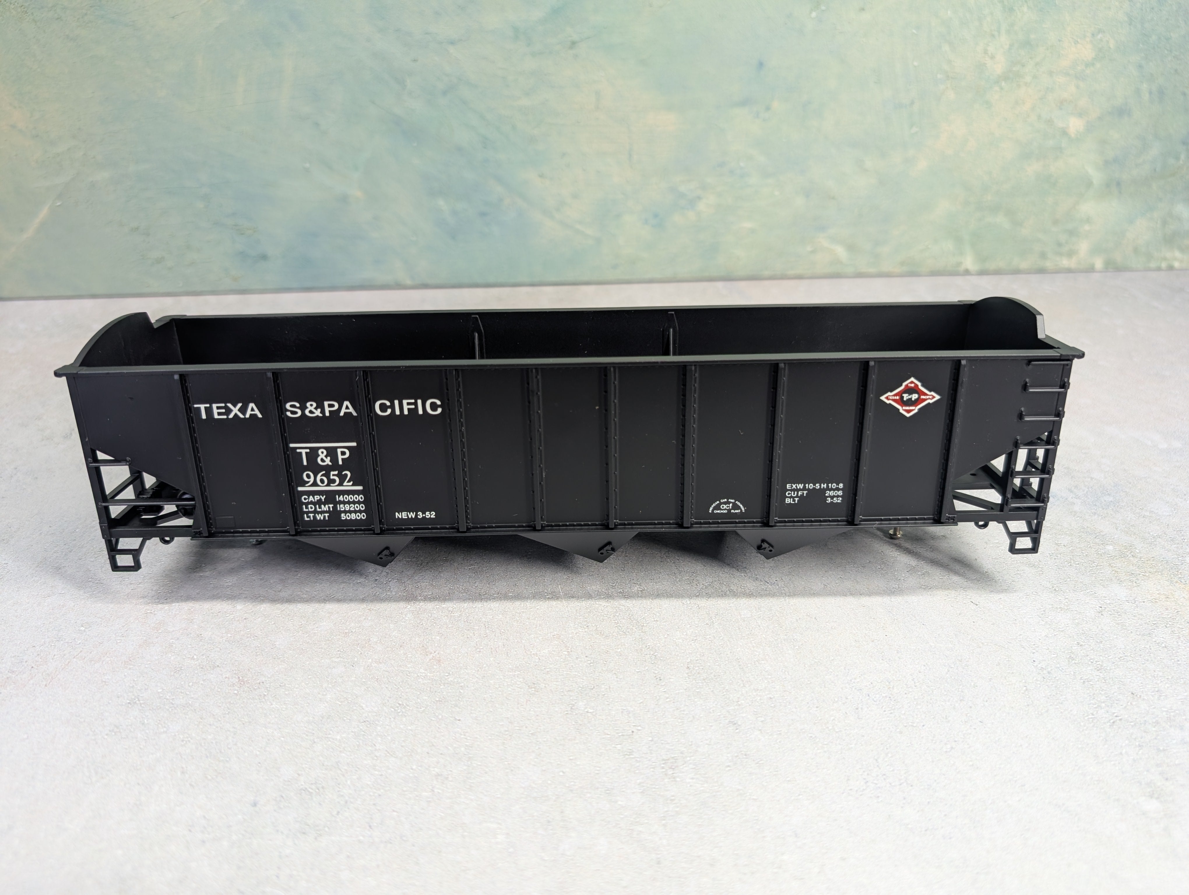 USED Weaver U18009L O 3 Bay 9 Panel Hopper Texas and Pacific T&P #9652 3 Rail, No Trucks/Couplers