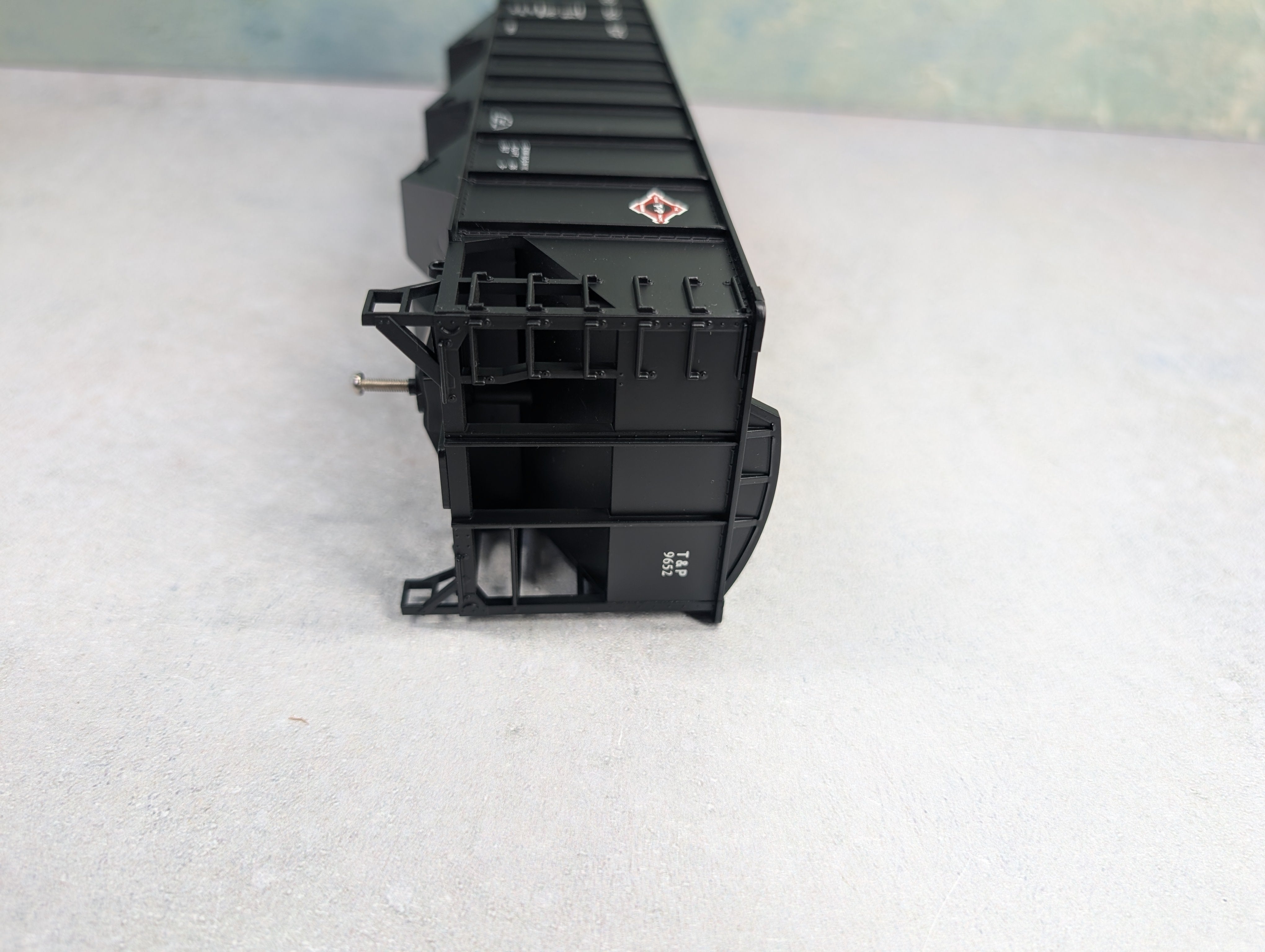 USED Weaver U18009L O 3 Bay 9 Panel Hopper Texas and Pacific T&P #9652 3 Rail, No Trucks/Couplers