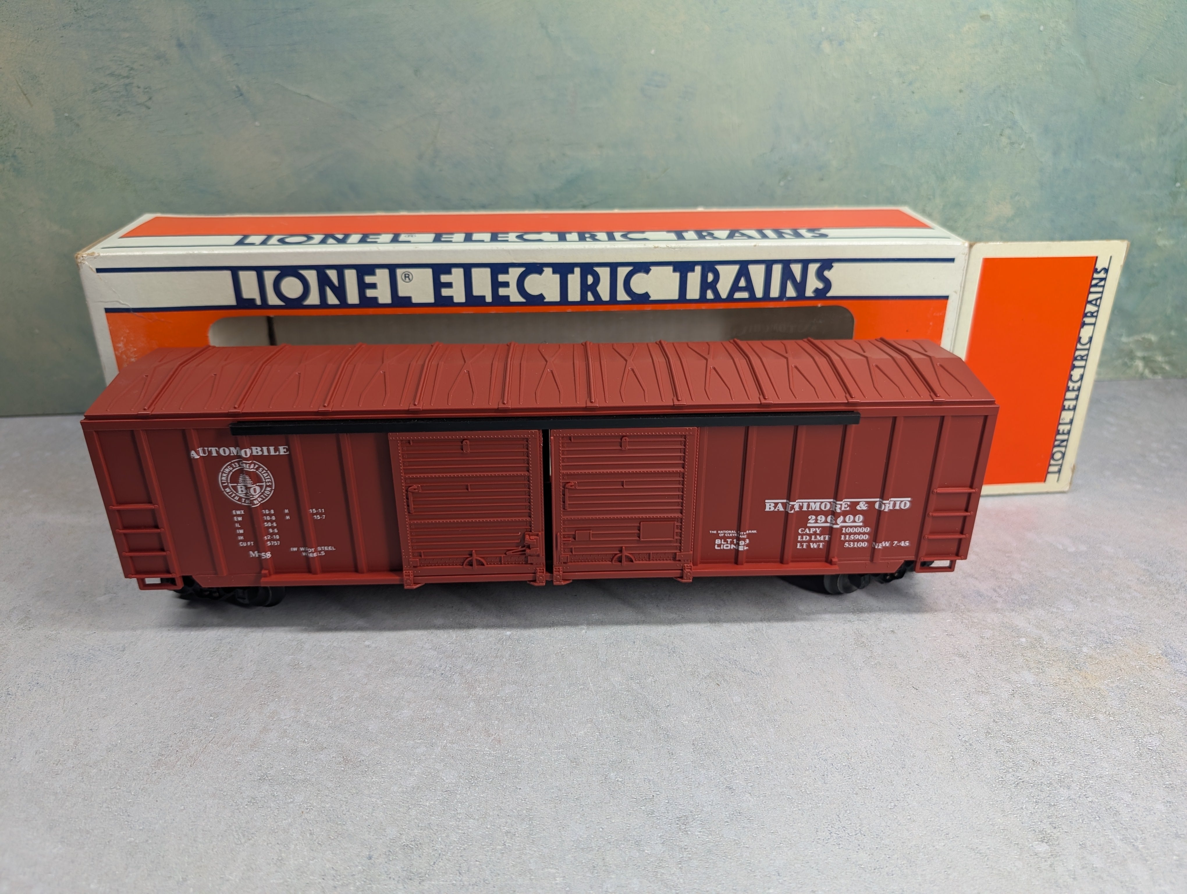 USED Lionel 6-17209 O Double Door Box Car Baltimore and Ohio #296000