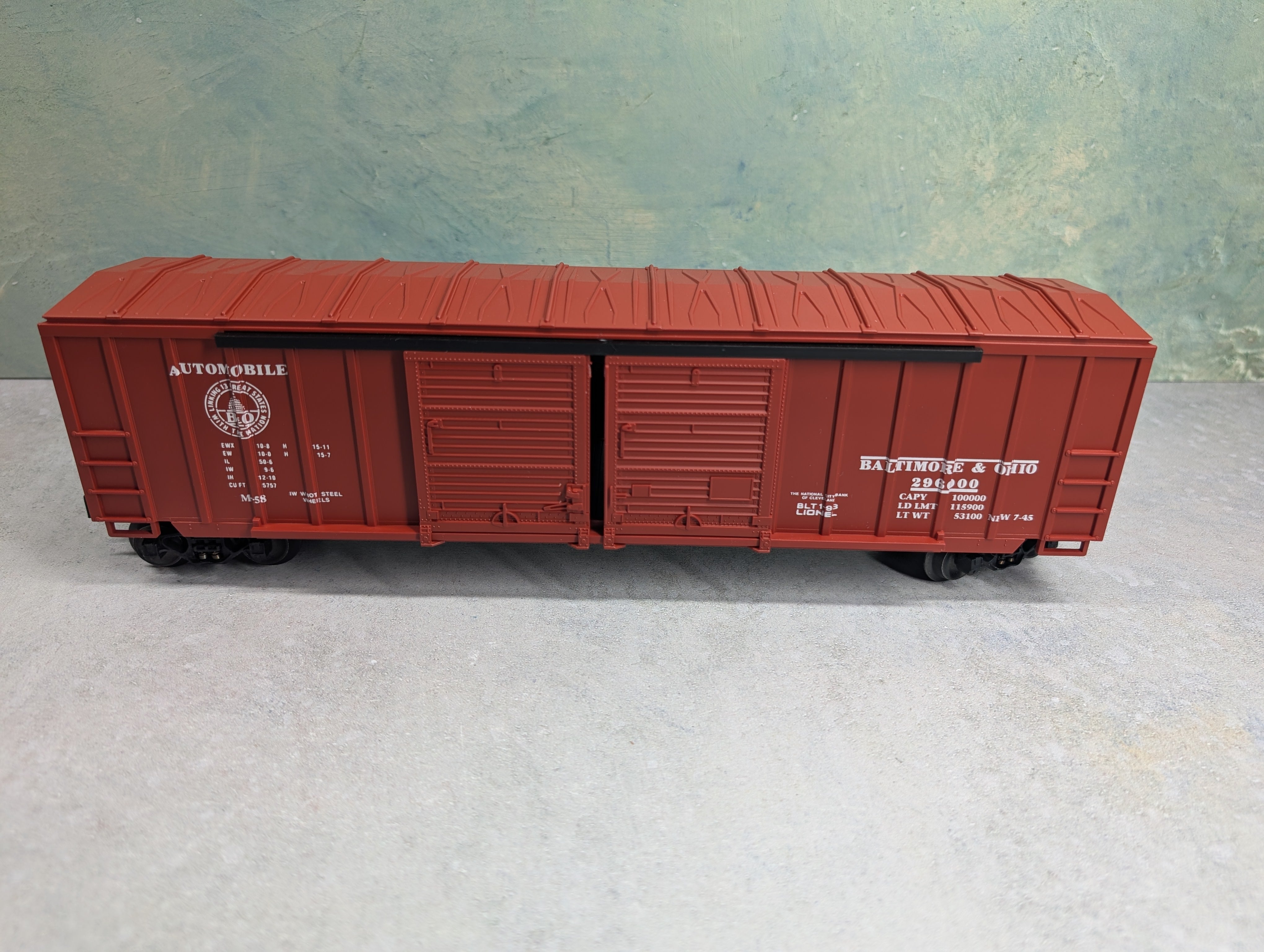 USED Lionel 6-17209 O Double Door Box Car Baltimore and Ohio #296000