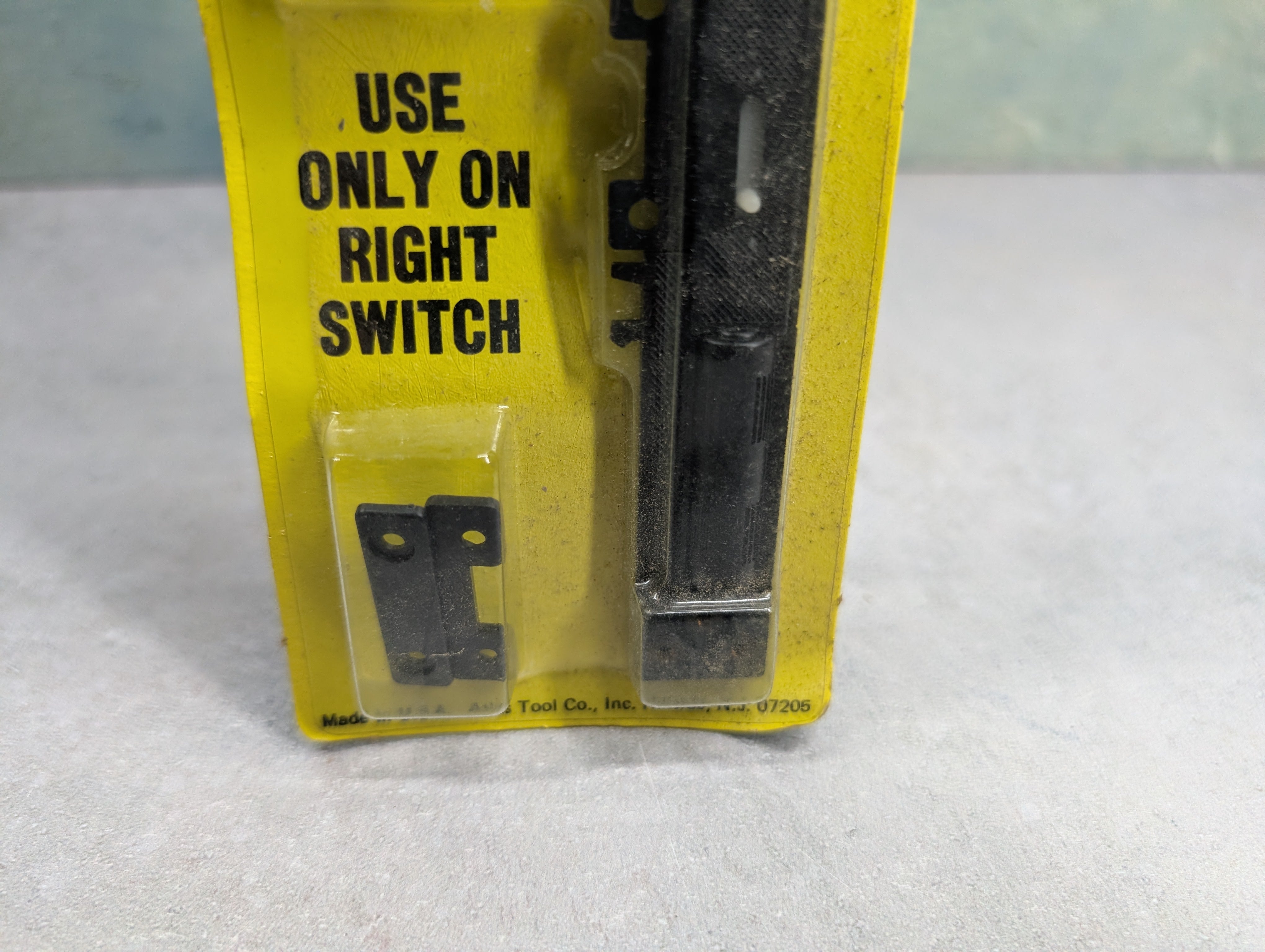 USED Atlas 53 HO Scale Right Remote Switch Machine