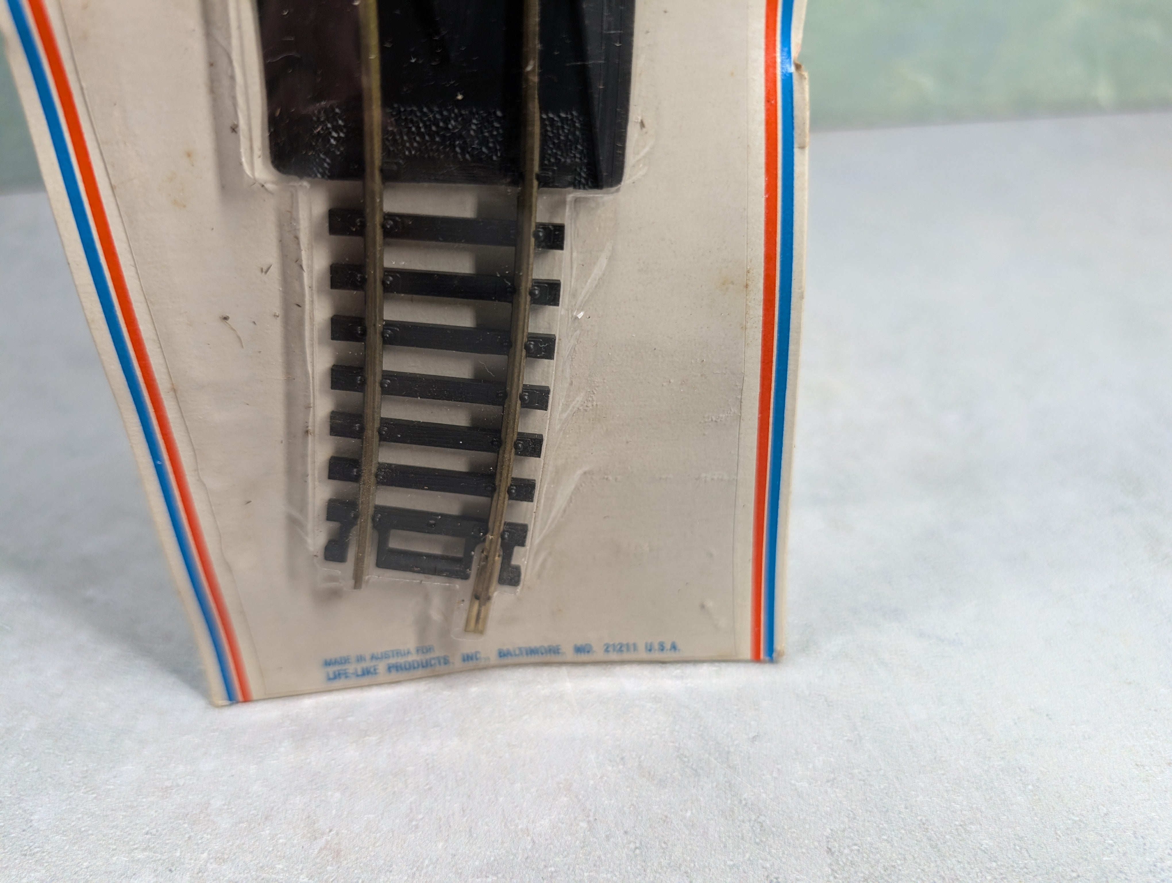 USED Life-Like 8621 HO Scale 18" Rerailer Terminal, Brass, Code 100