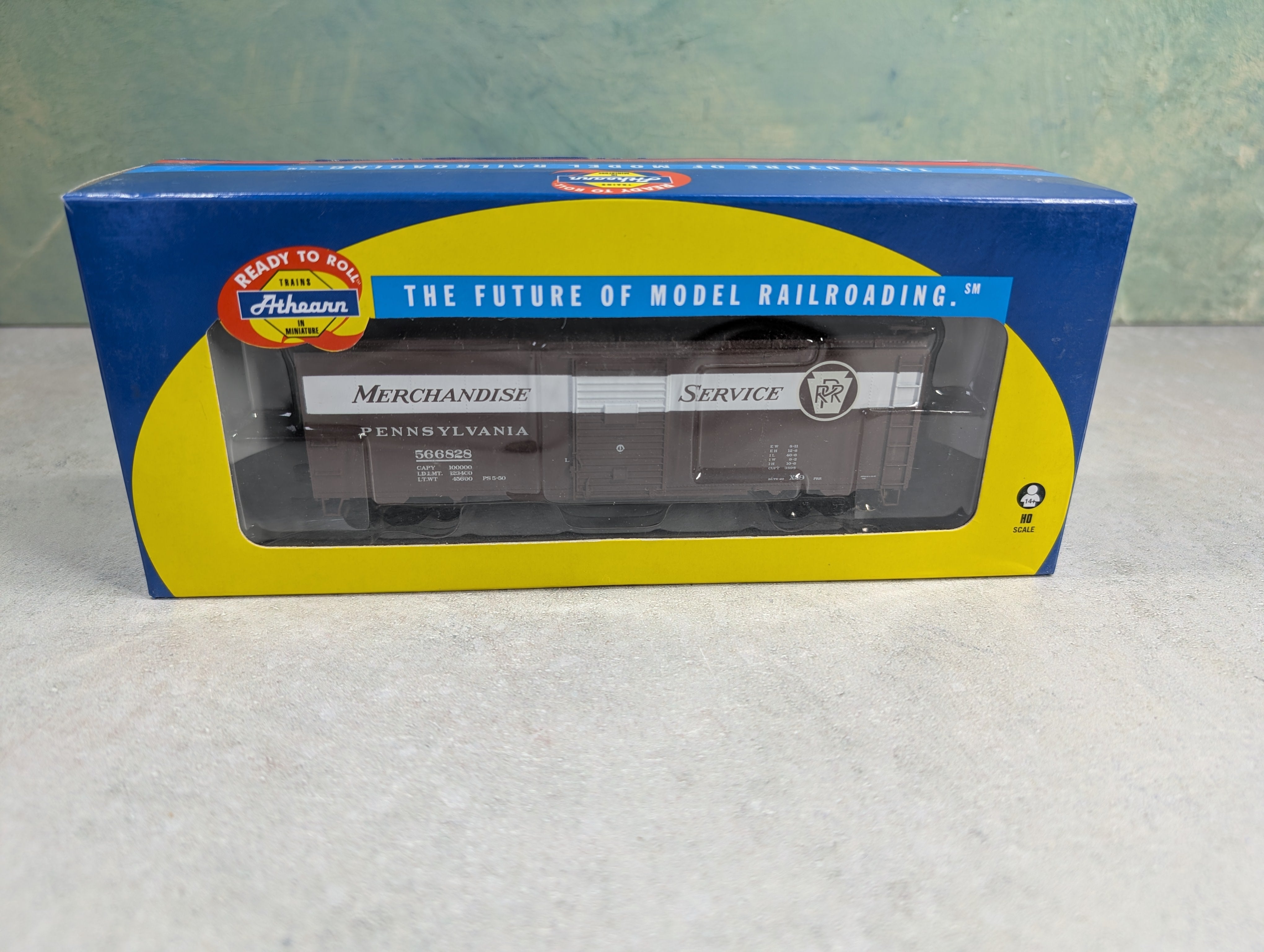 USED Athearn 70060 HO Scale 40' Youngstown Steel Door Box Car Pennsylvania #566828 Merchandise Service