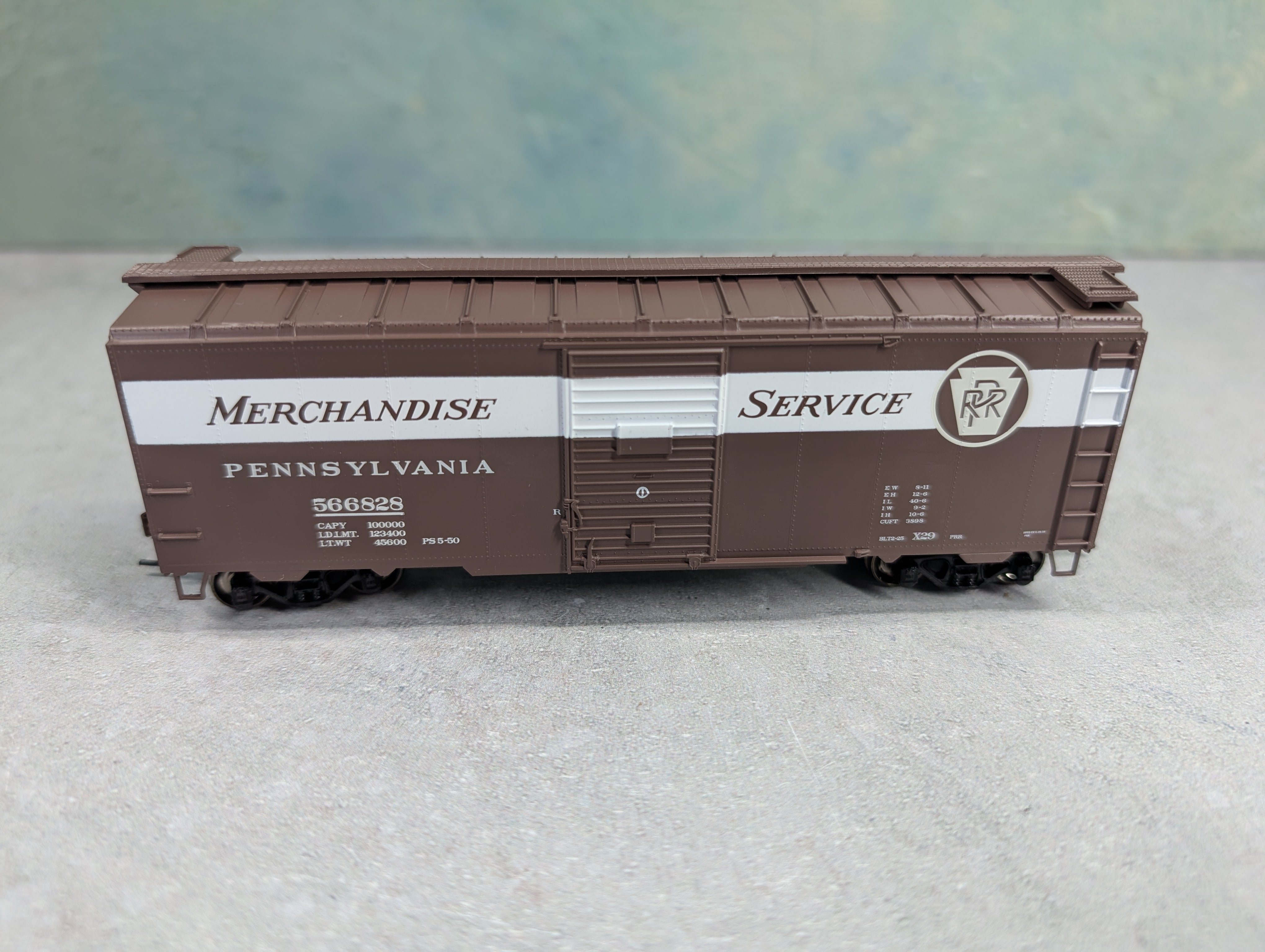 USED Athearn 70060 HO Scale 40' Youngstown Steel Door Box Car Pennsylvania #566828 Merchandise Service