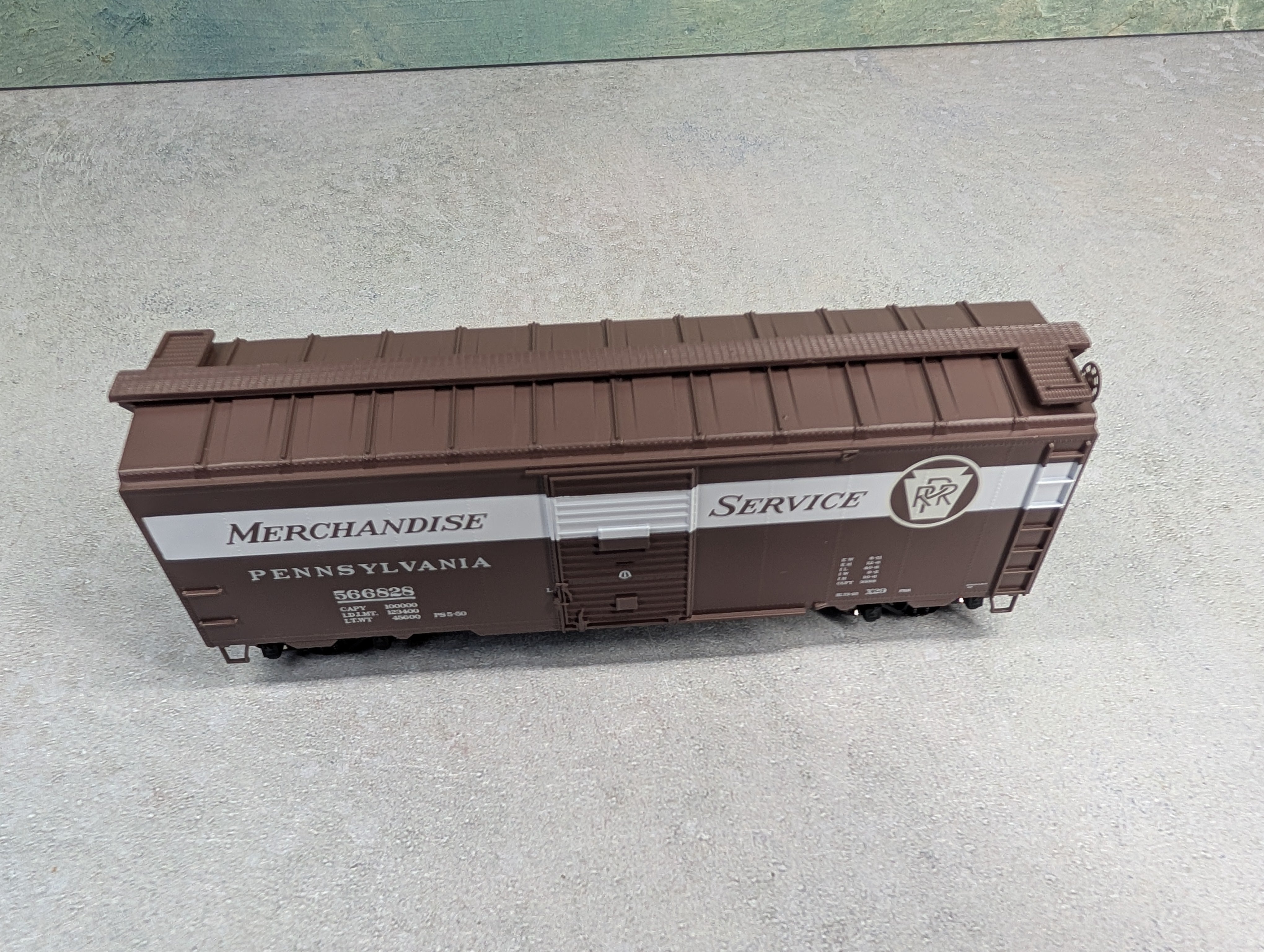 USED Athearn 70060 HO Scale 40' Youngstown Steel Door Box Car Pennsylvania #566828 Merchandise Service