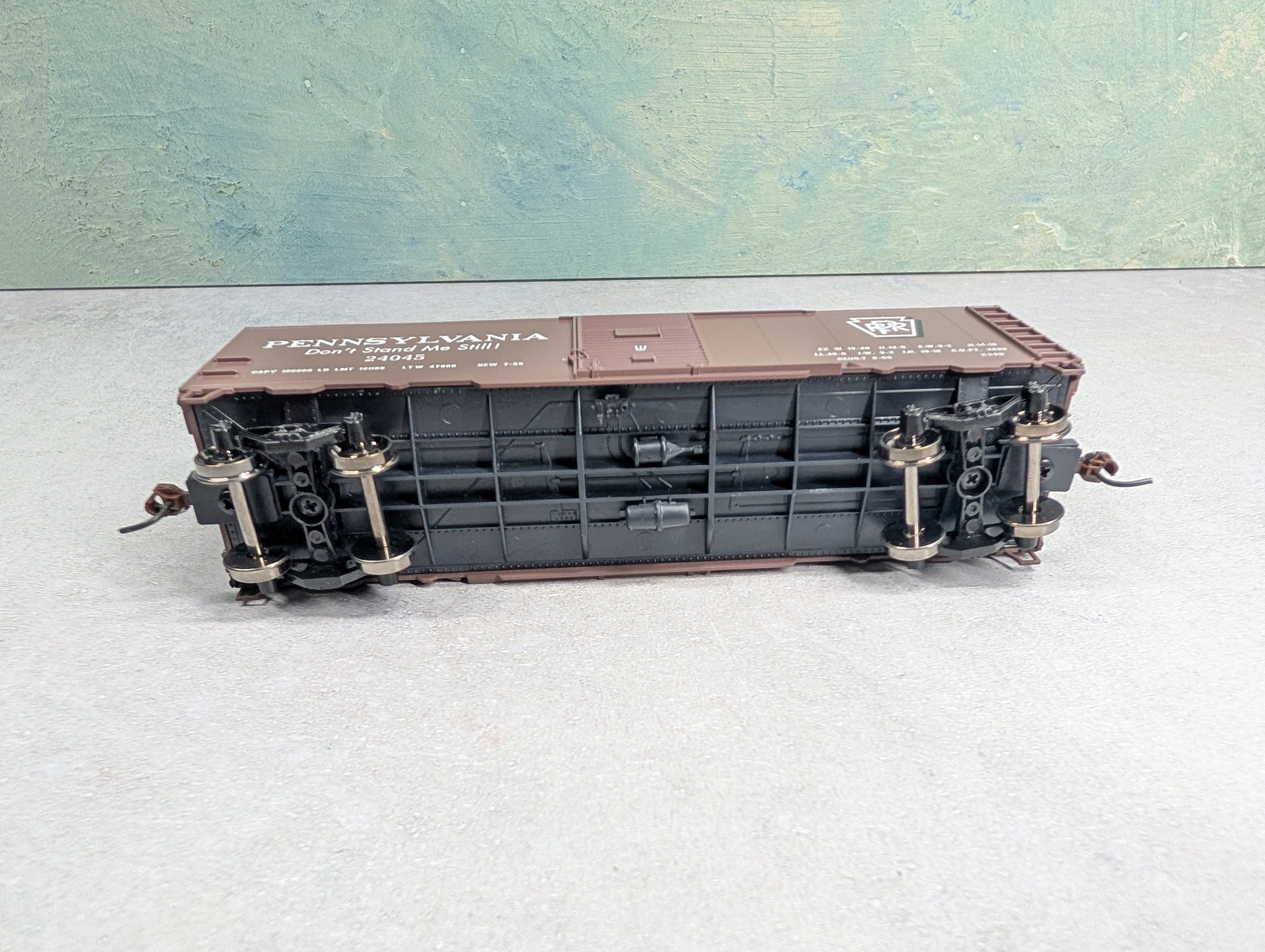 USED Athearn 70055 HO Scale 40' Youngstown Steel Door Box Car Pennsylvania #24045 Don't Stand Me Still!
