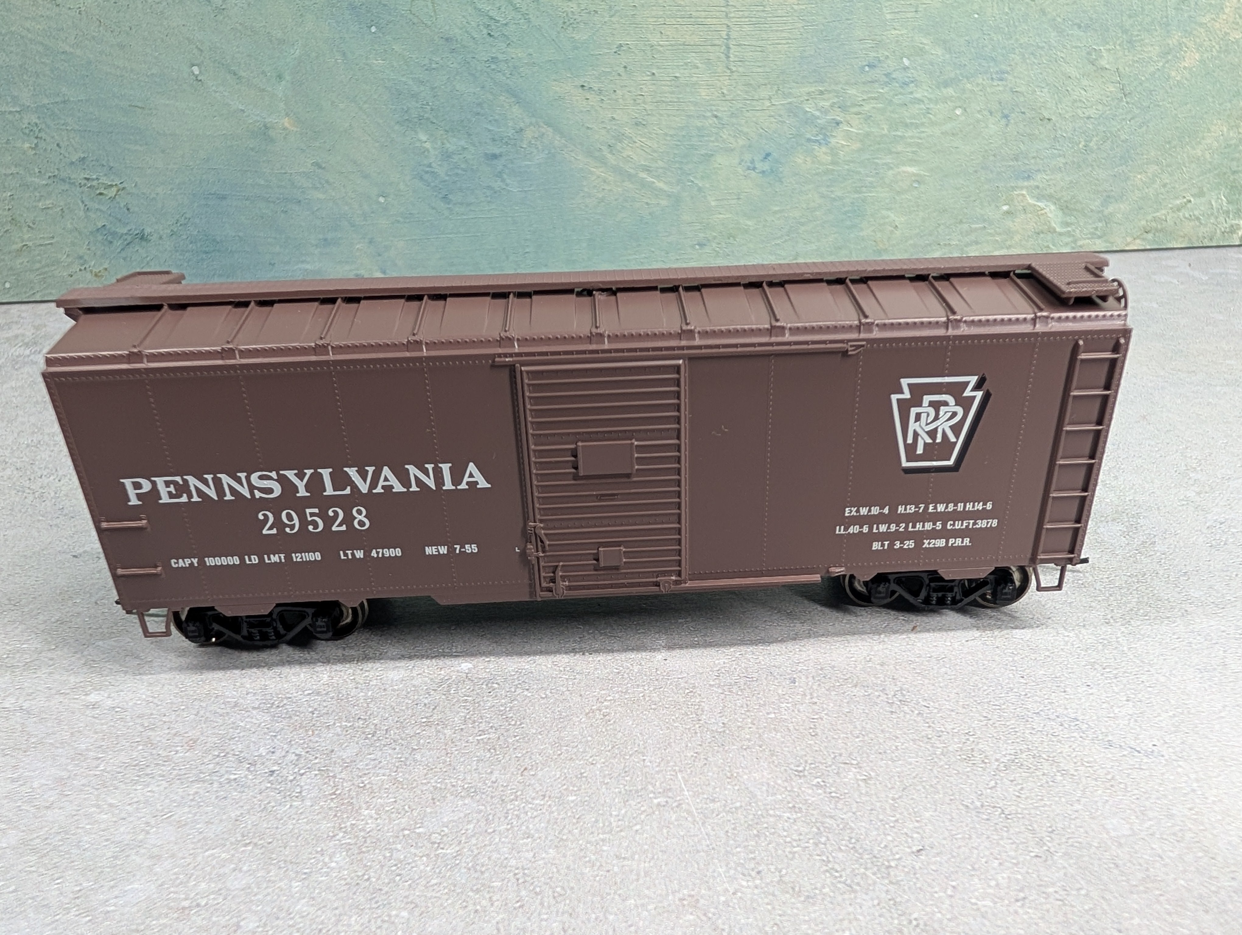 USED Athearn 70066 HO Scale 40' Youngstown Steel Door Box Car Pennsylvania #29528