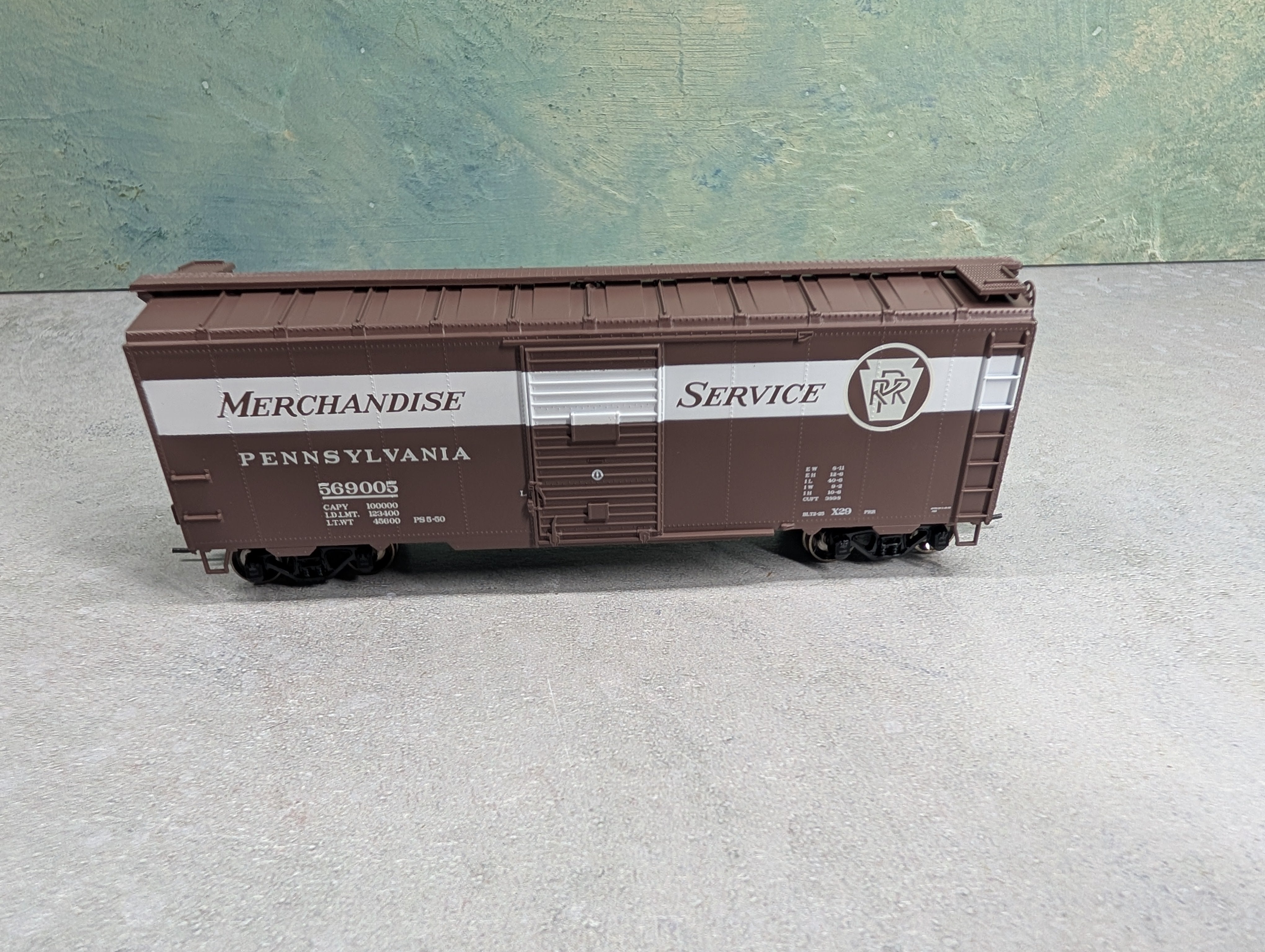 USED Athearn 70063 HO Scale 40' Youngstown Steel Door Box Car Pennsylvania #569005 Merchandise Service