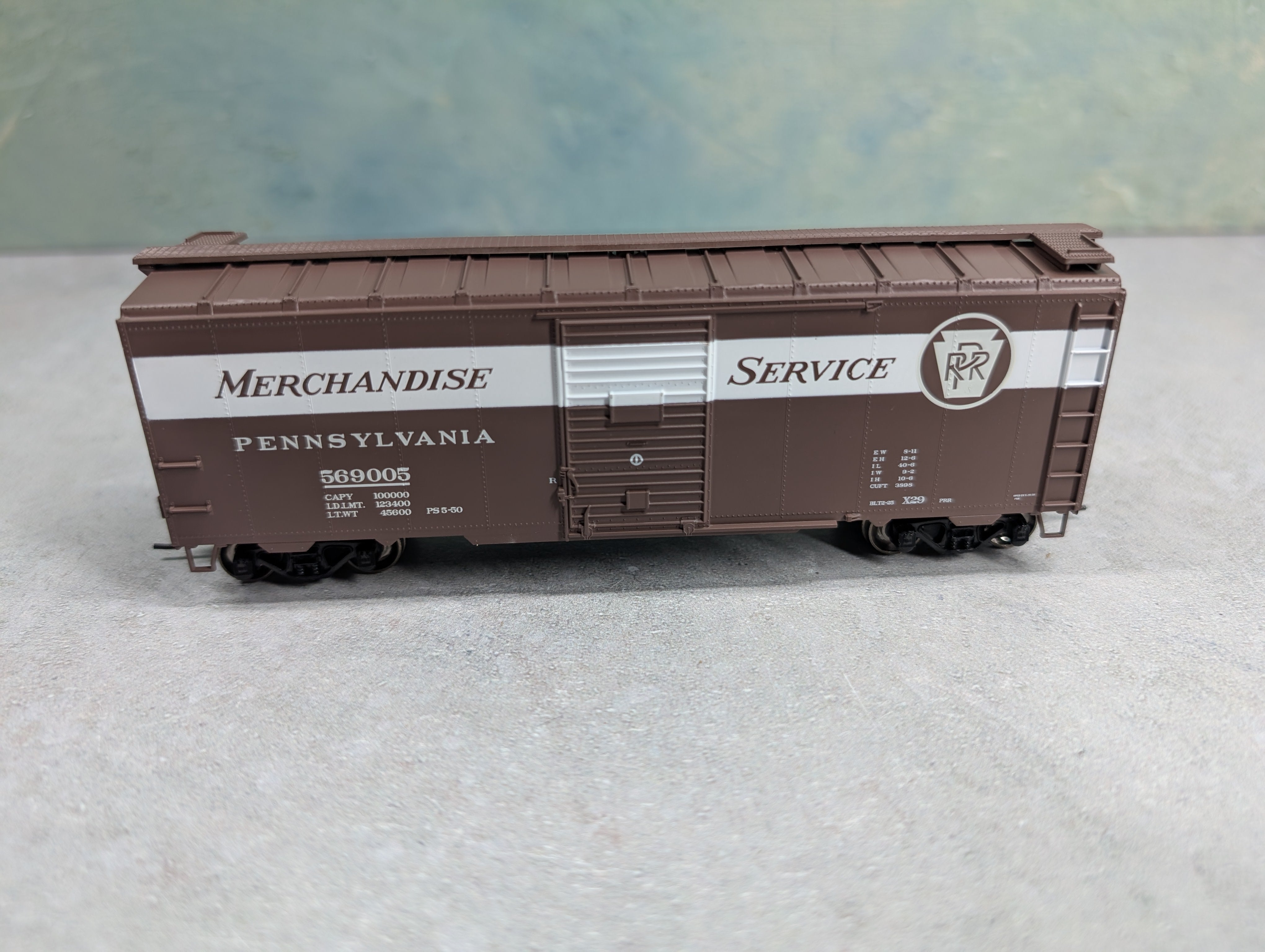 USED Athearn 70063 HO Scale 40' Youngstown Steel Door Box Car Pennsylvania #569005 Merchandise Service