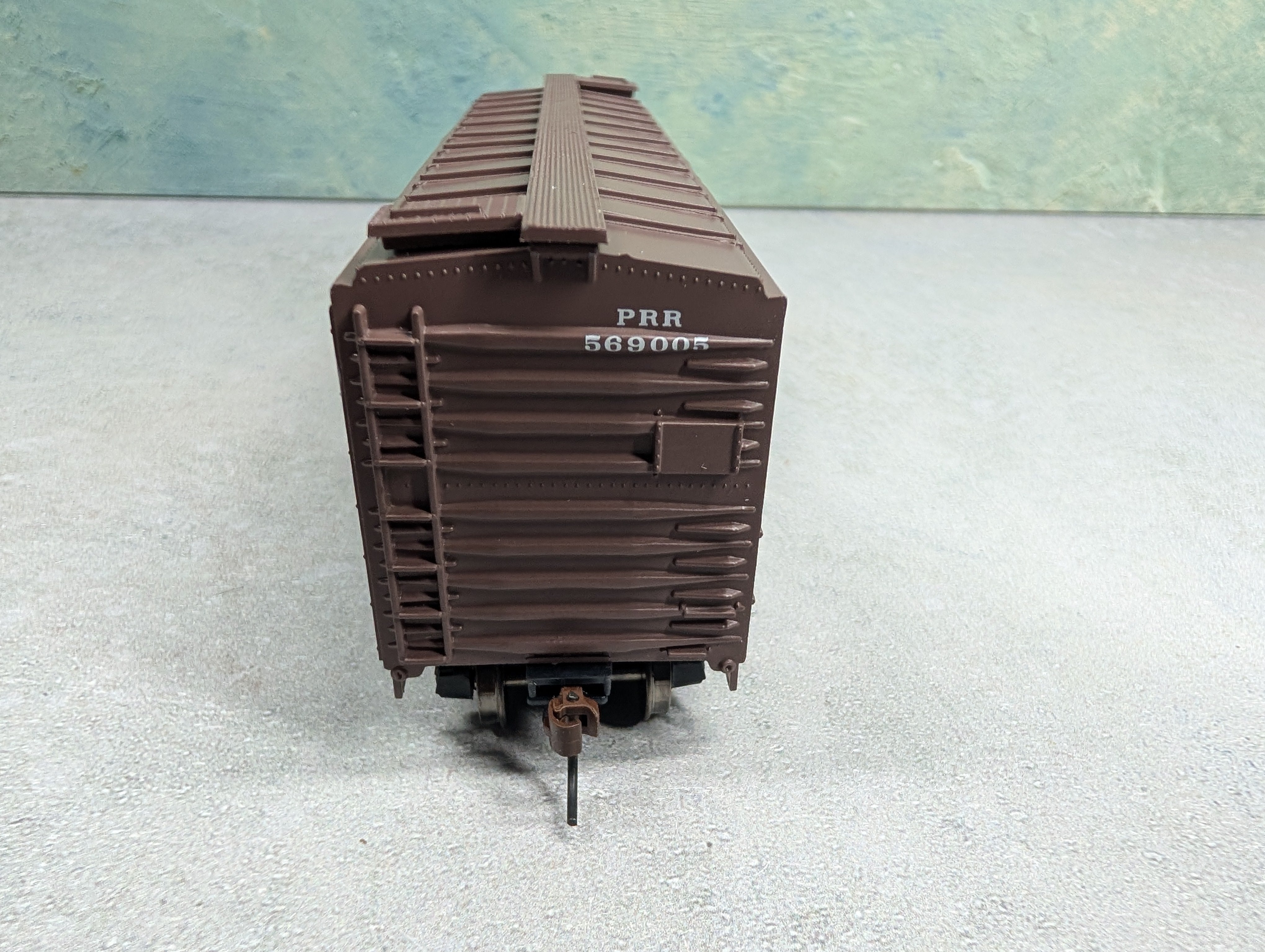 USED Athearn 70063 HO Scale 40' Youngstown Steel Door Box Car Pennsylvania #569005 Merchandise Service