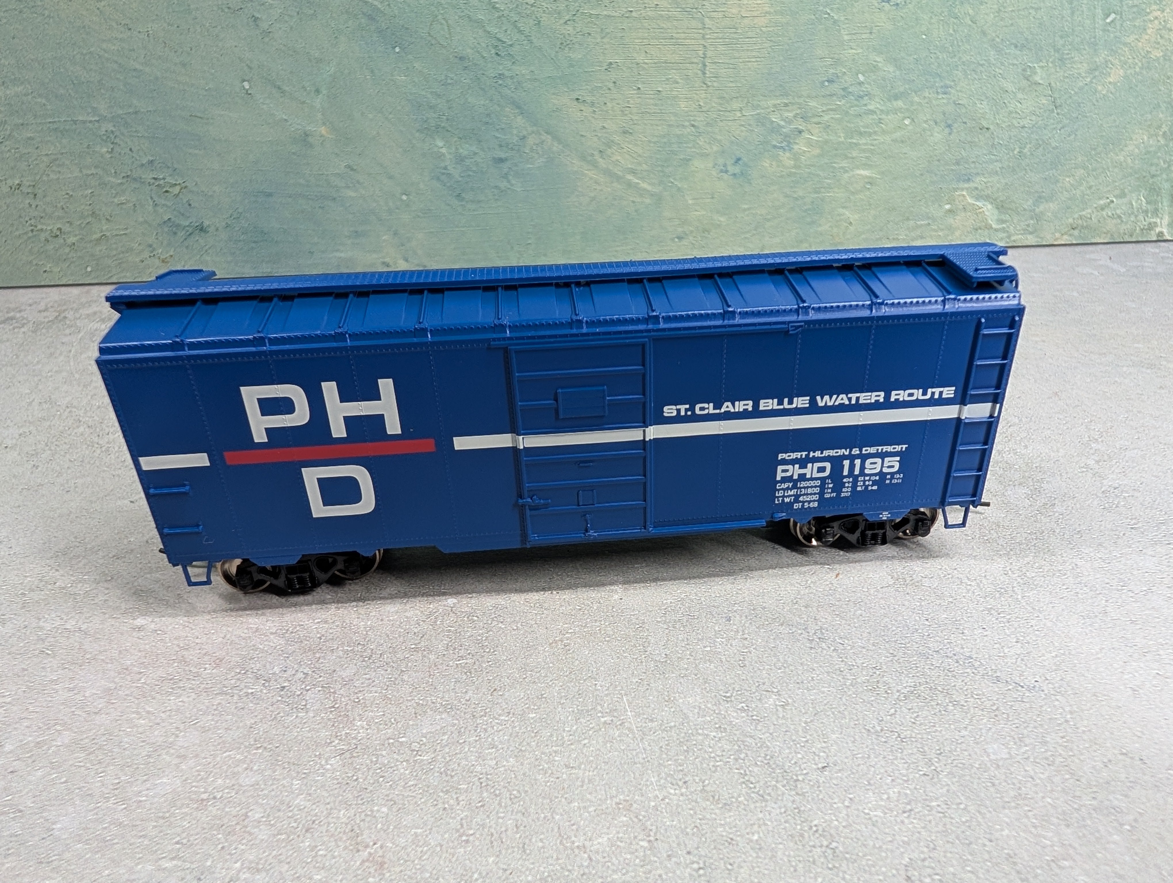 USED Athearn 70330 HO Scale 40' Superior Door Box Car Port Huron and Detroit PHD #1195