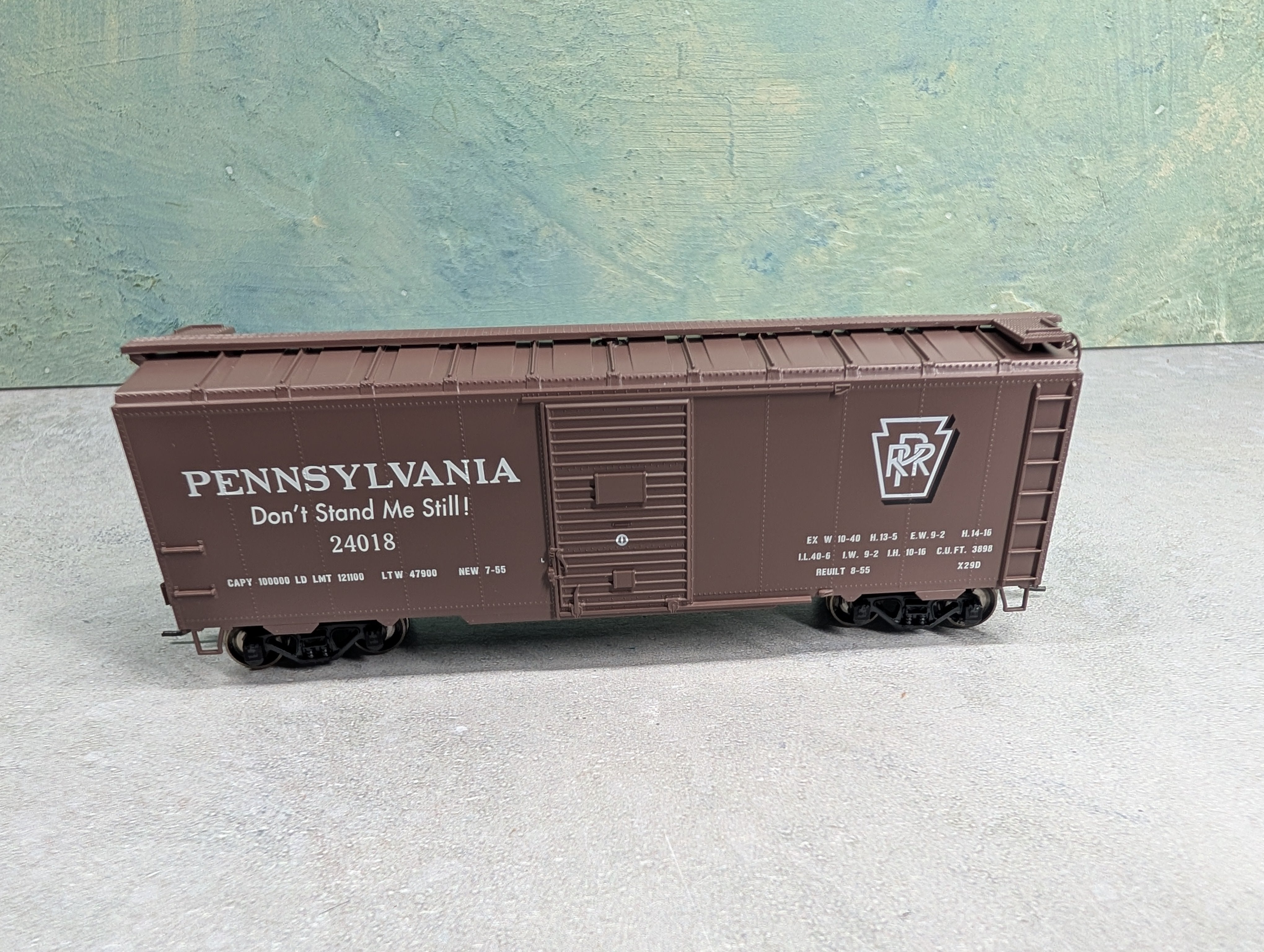 USED Athearn 70052 HO Scale 40' Youngstown Steel Door Box Car Pennsylvania #24018 Don't Stand Me Still!