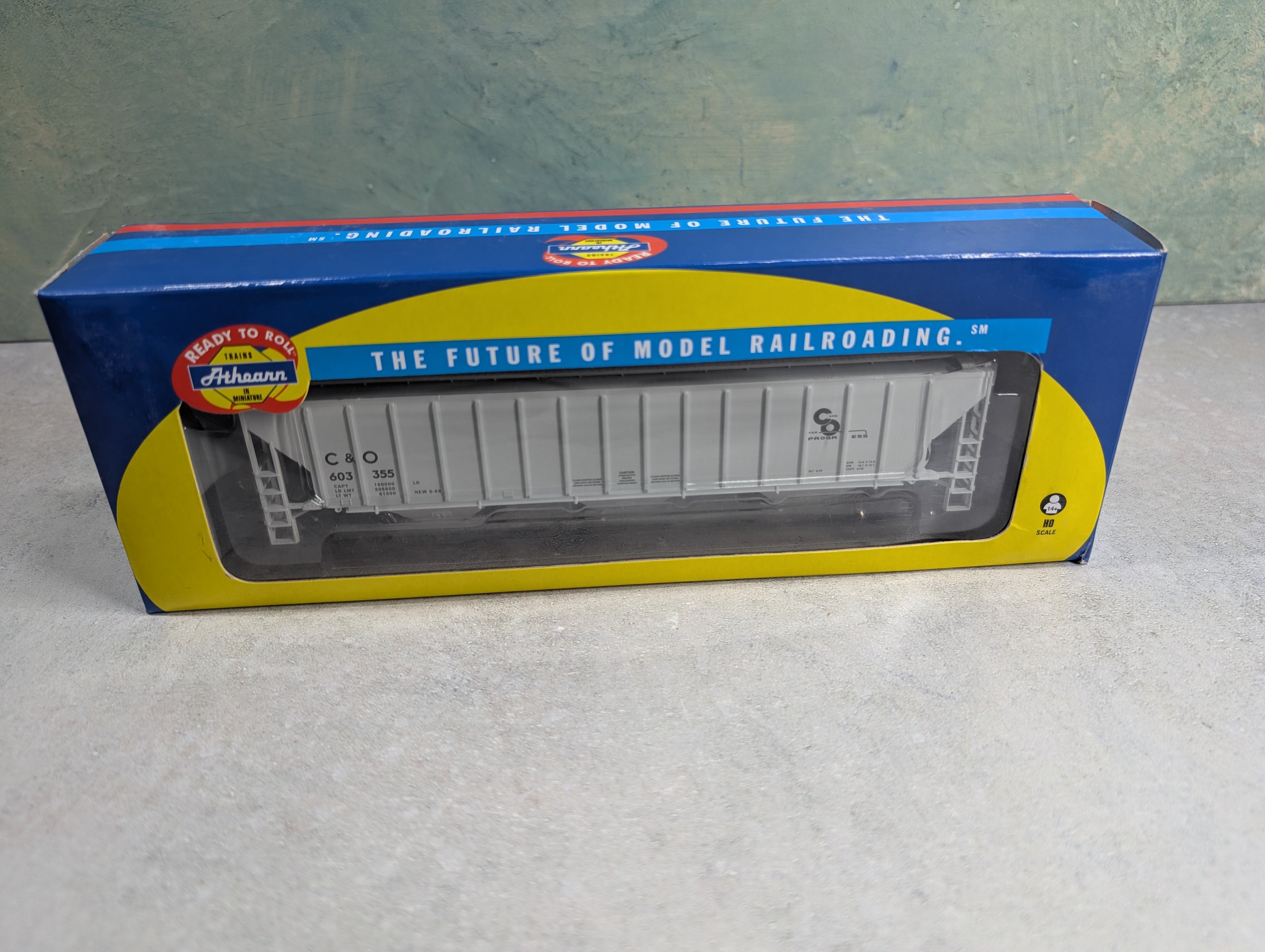 USED Athearn 72370 HO Scale PS 4740 Covered Hopper Chesapeake and Ohio #603355