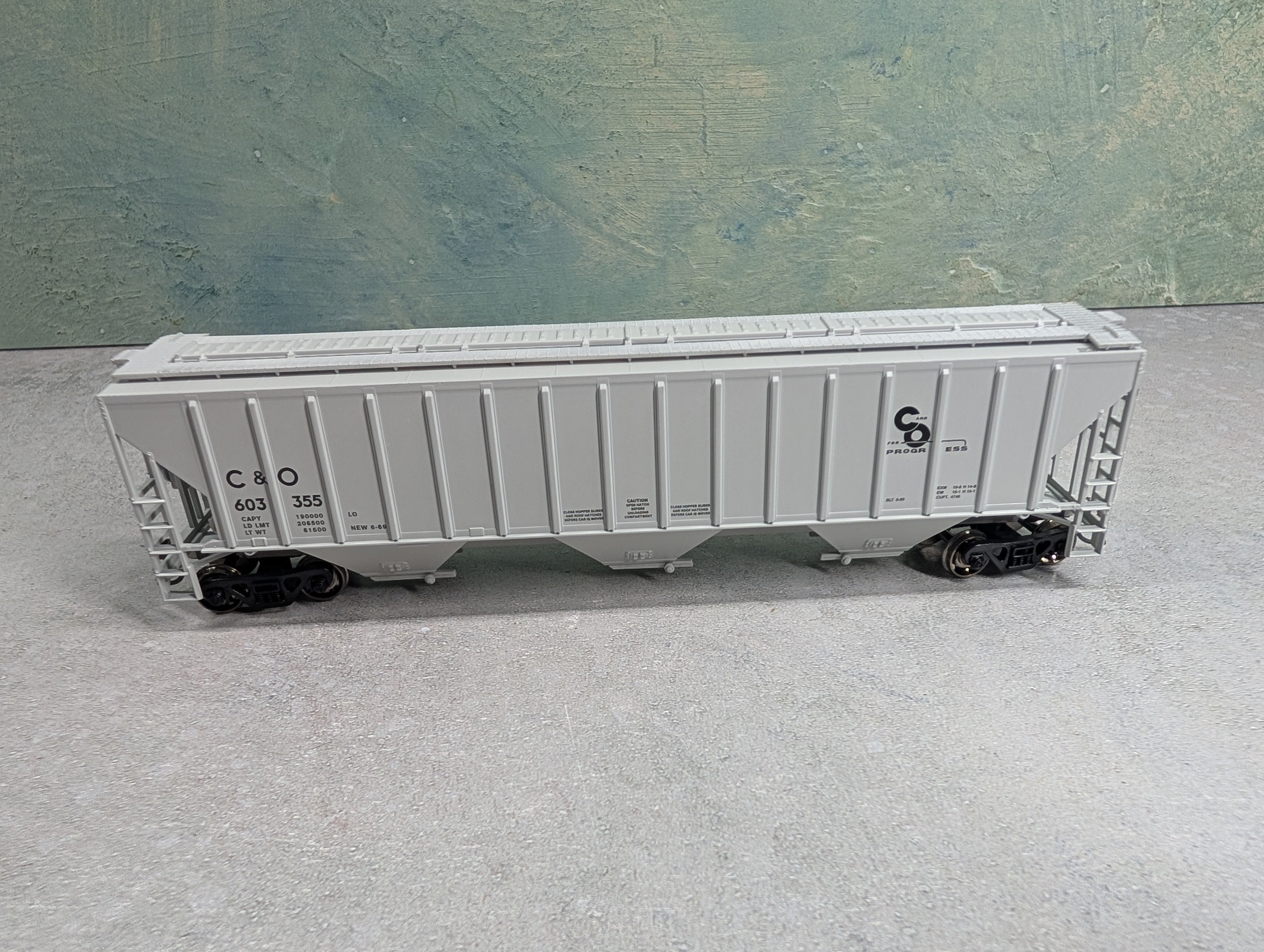 USED Athearn 72370 HO Scale PS 4740 Covered Hopper Chesapeake and Ohio #603355