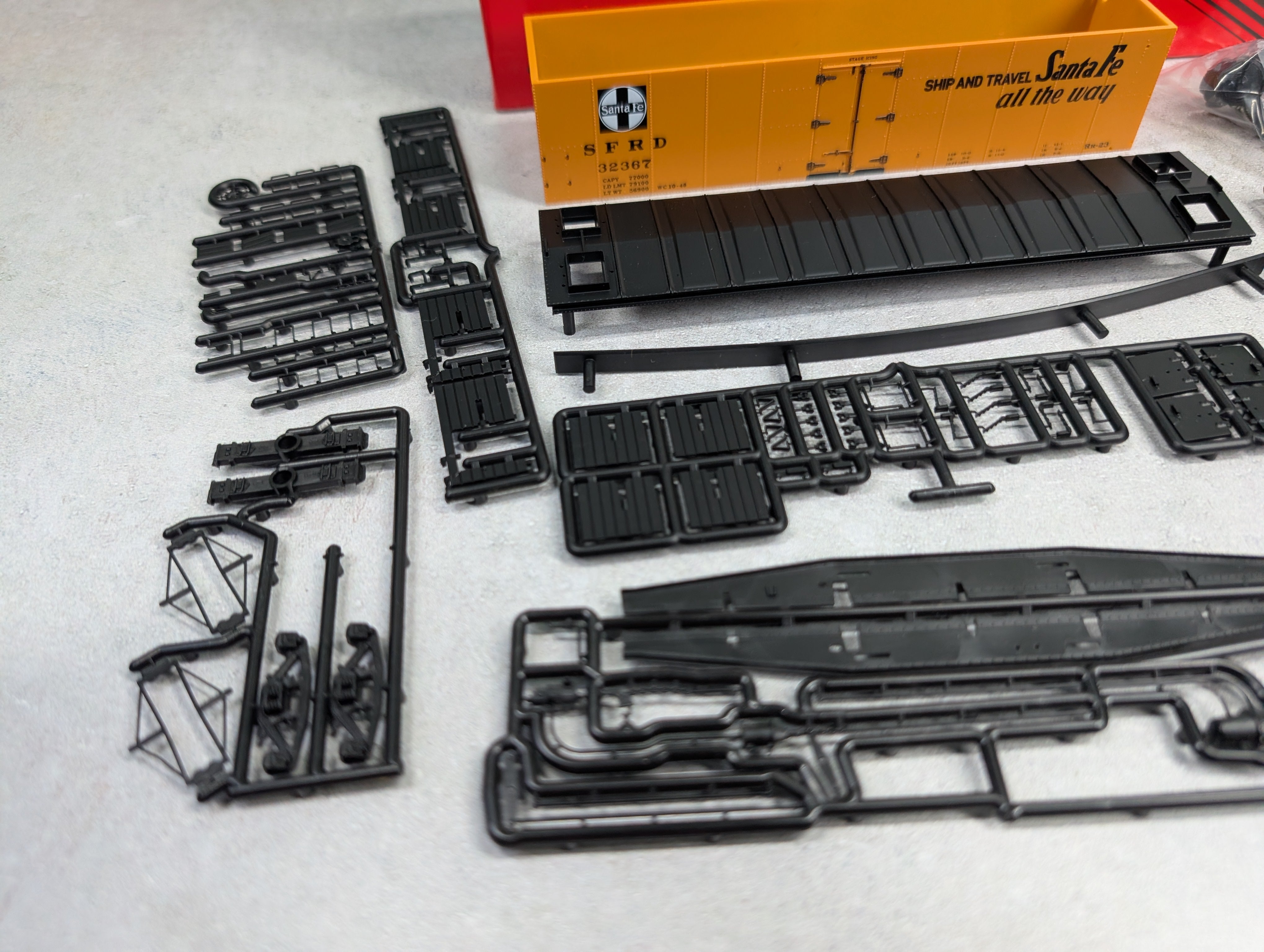 USED Intermountain #41105-07 HO Scale Reefer Santa Fe SFRD #32367 KIT