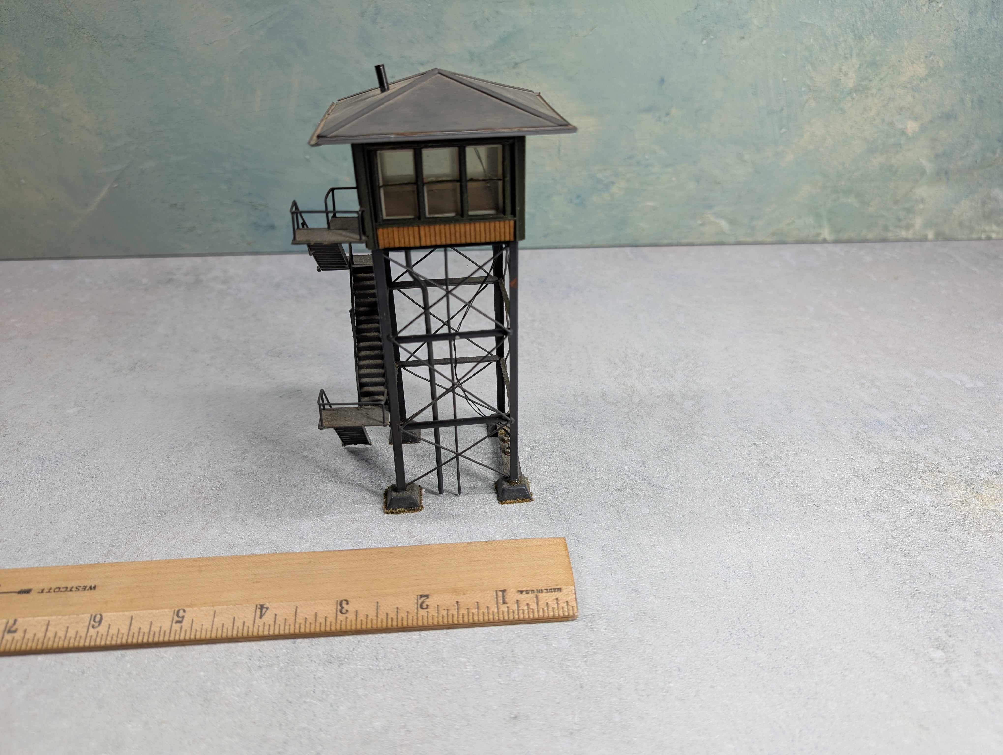 USED HO Scale Custom Signal Tower, Metal